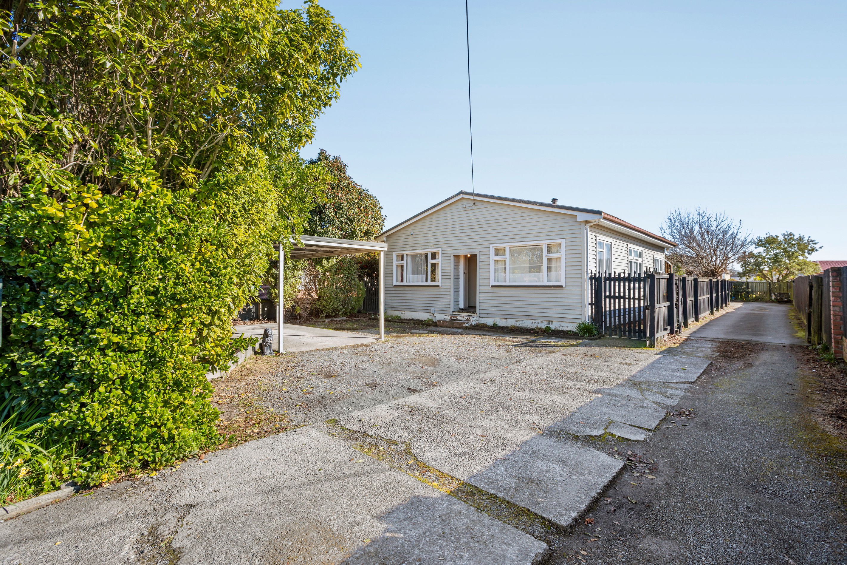 1/126 Springs Road, Hornby, Christchurch City