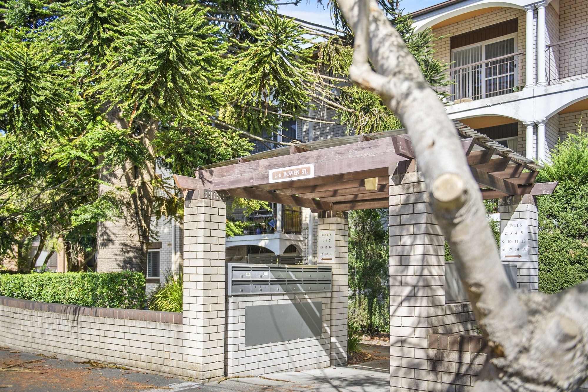 4/2-6 Bowen Street — photo 10 of 13