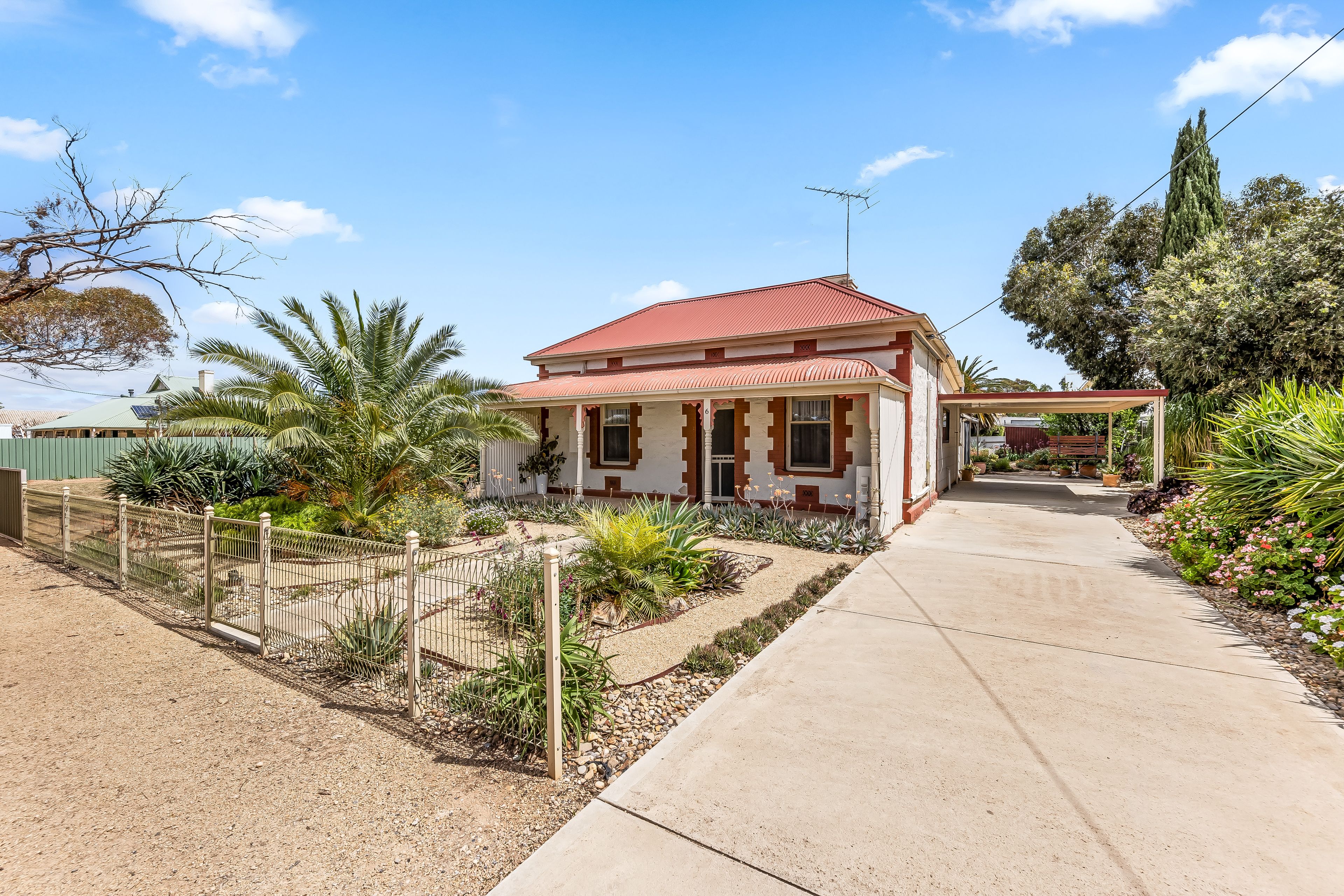 6 South East Terrace , Owen SA 5460