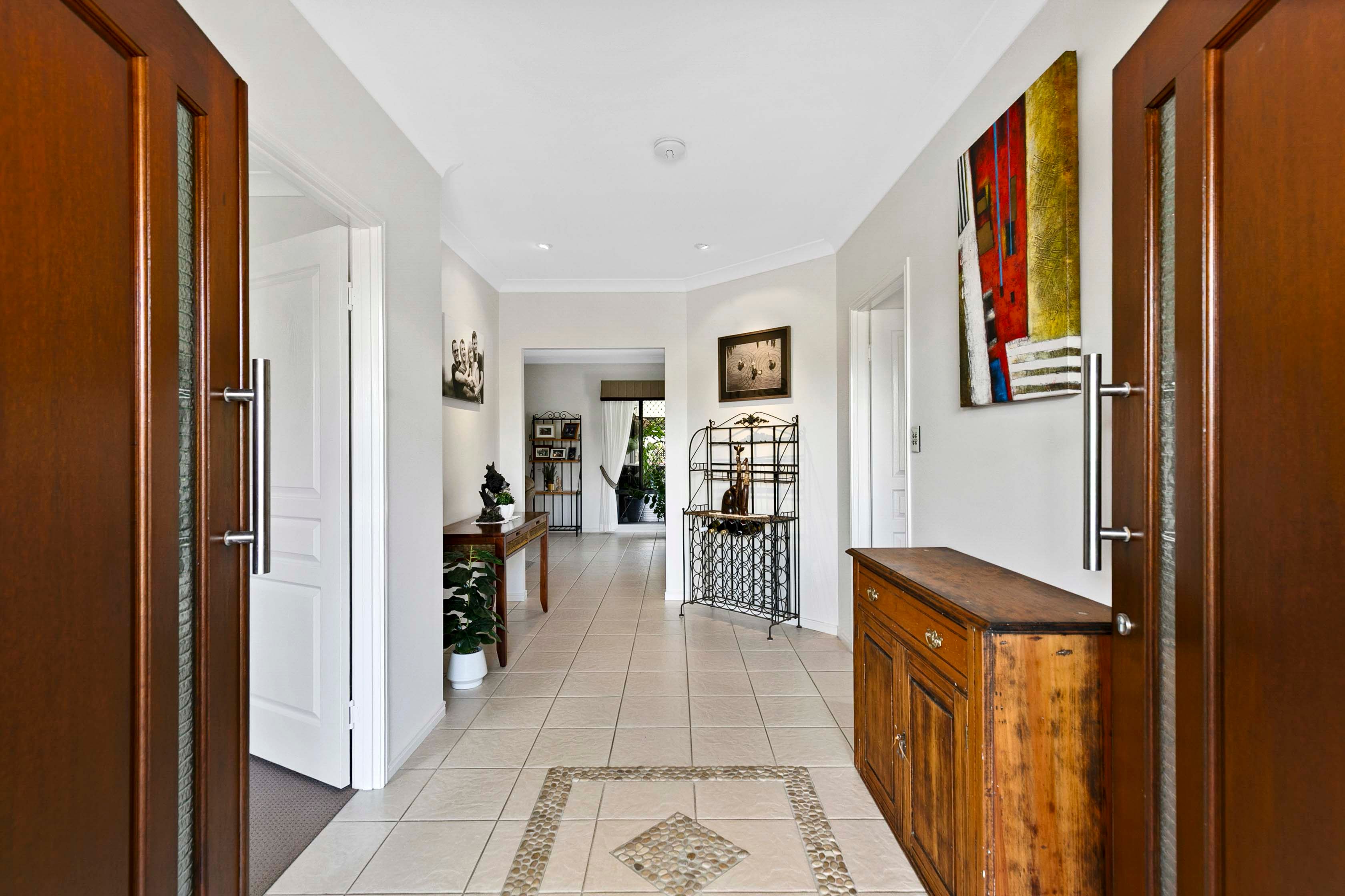 6 Norfolk Court — photo 5 of 30