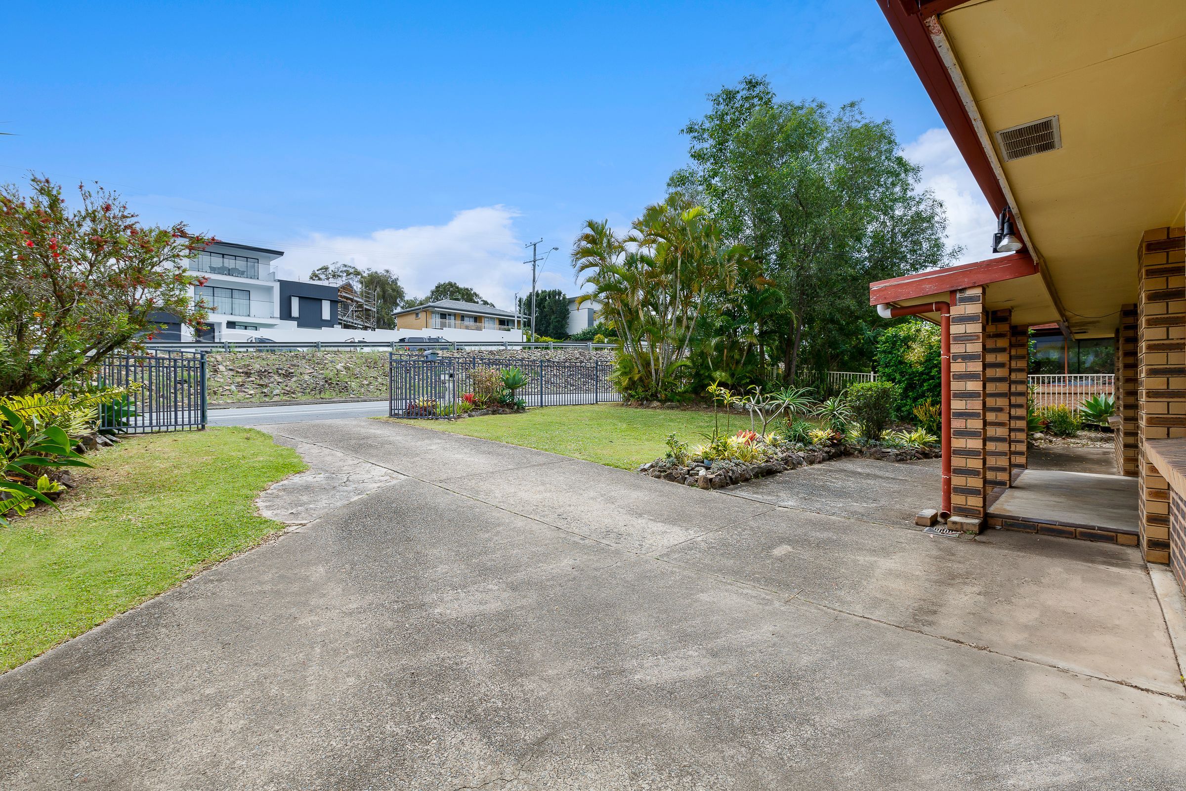 148 Benowa Road, Southport, QLD 4215