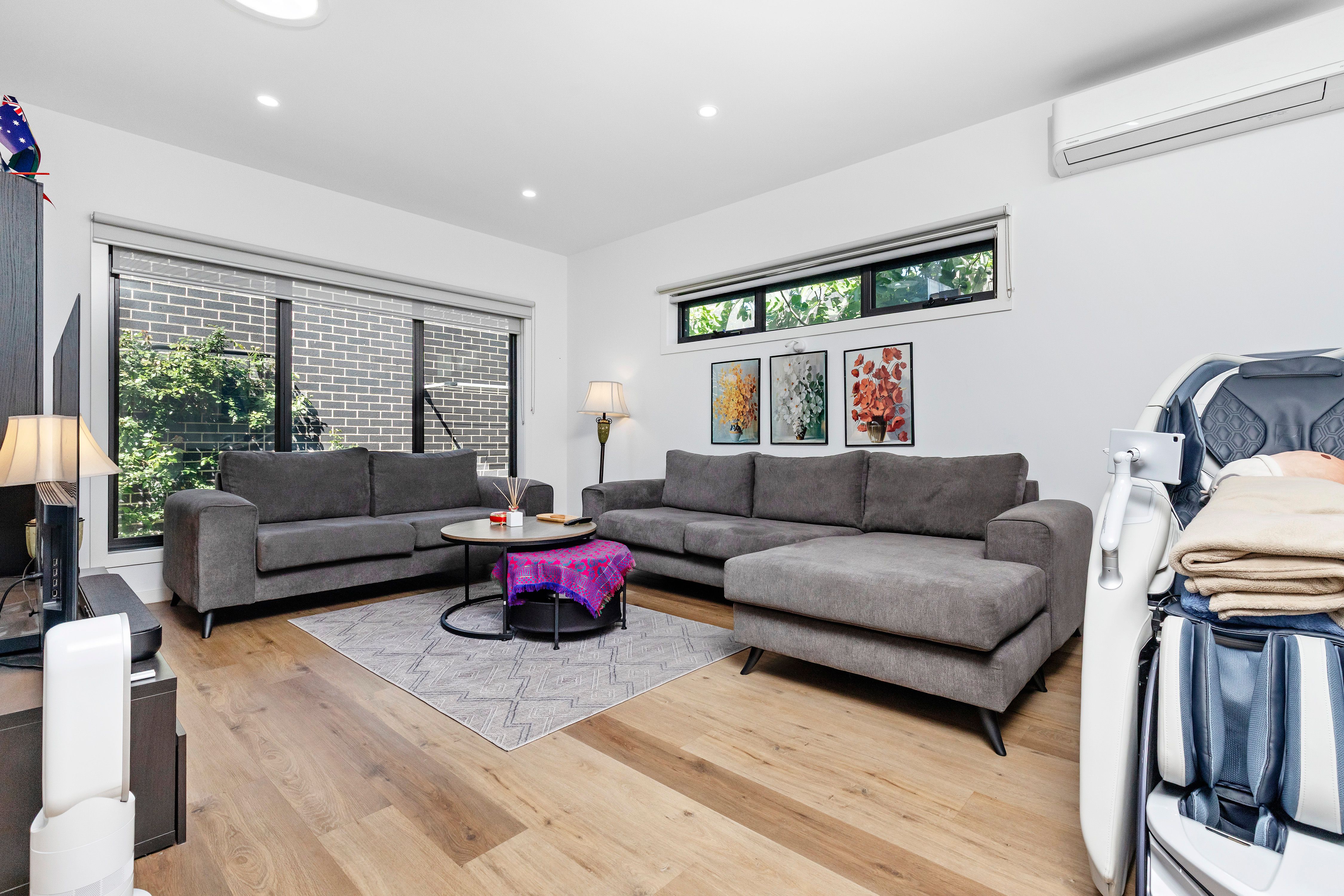1/91 Joan Street — photo 2 of 9
