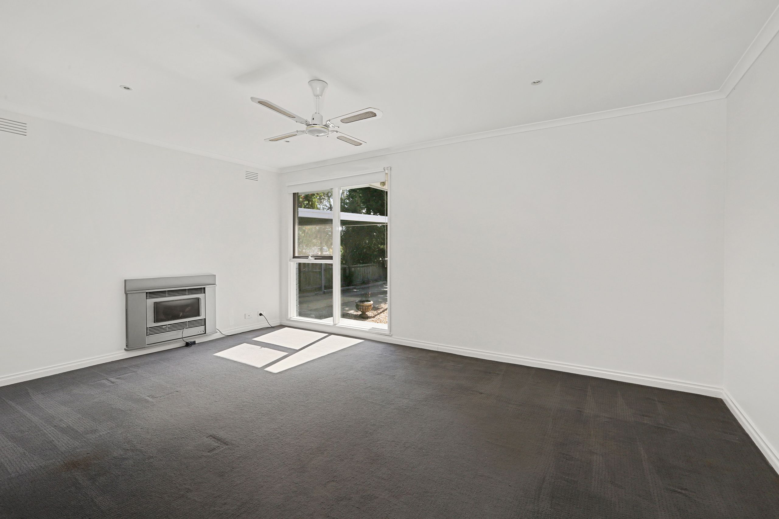 128 McClelland Avenue, Lara, VIC 3212