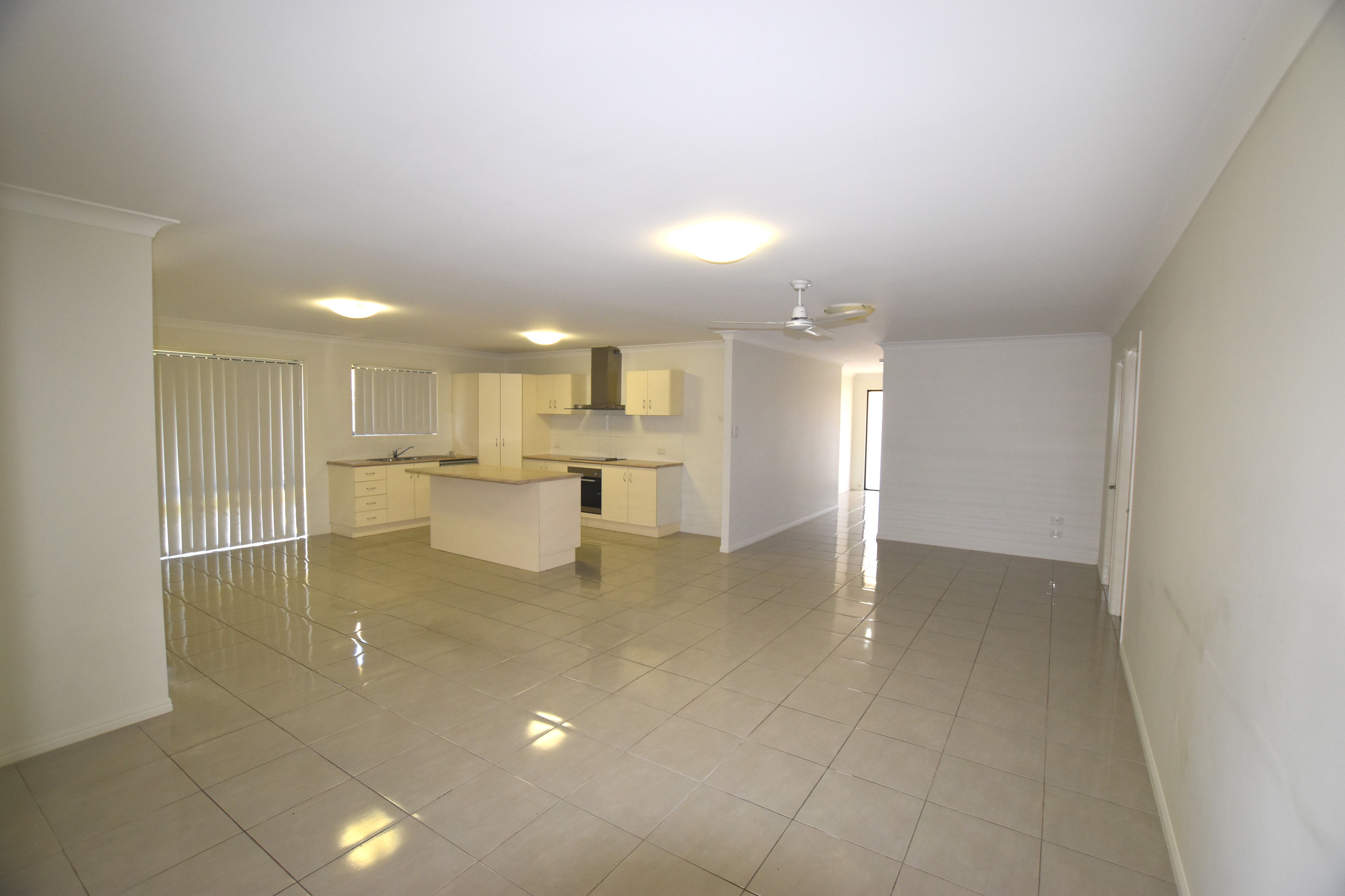23 Bottlebrush Drive, Kirkwood, QLD 4680