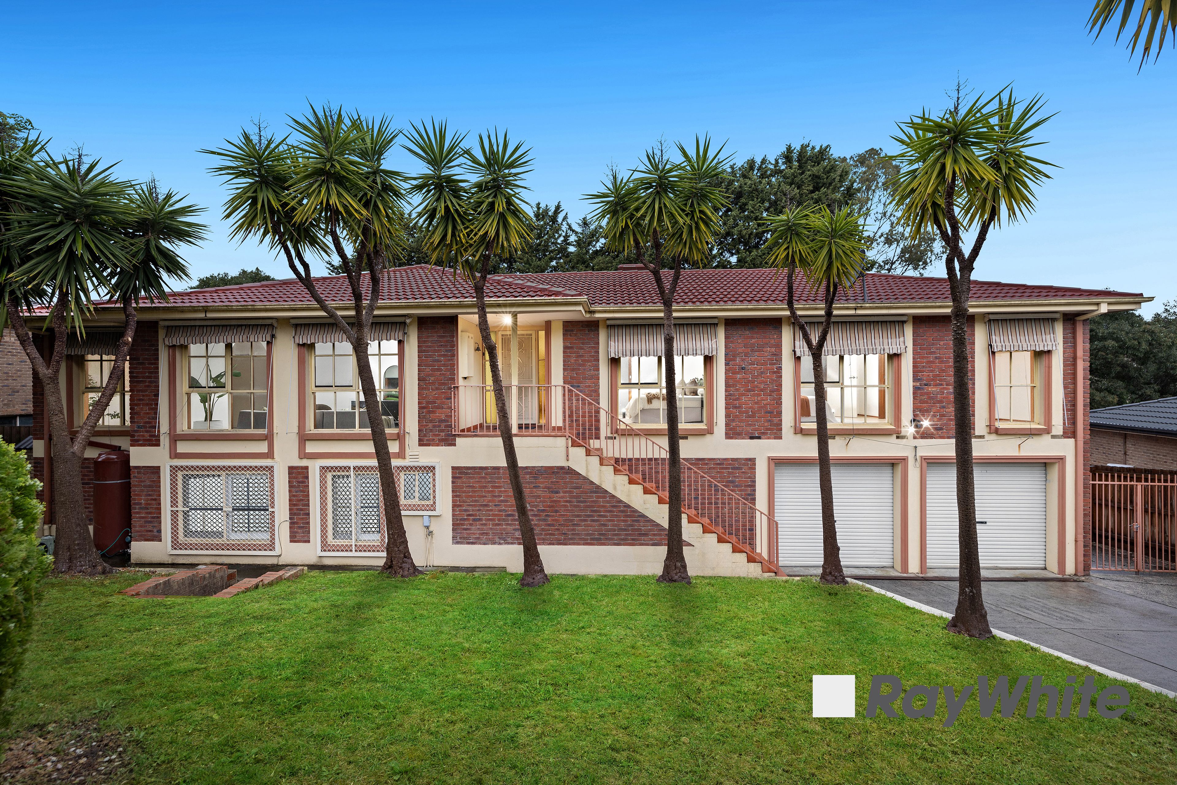 43 William Hovell Drive , Endeavour Hills VIC 3802