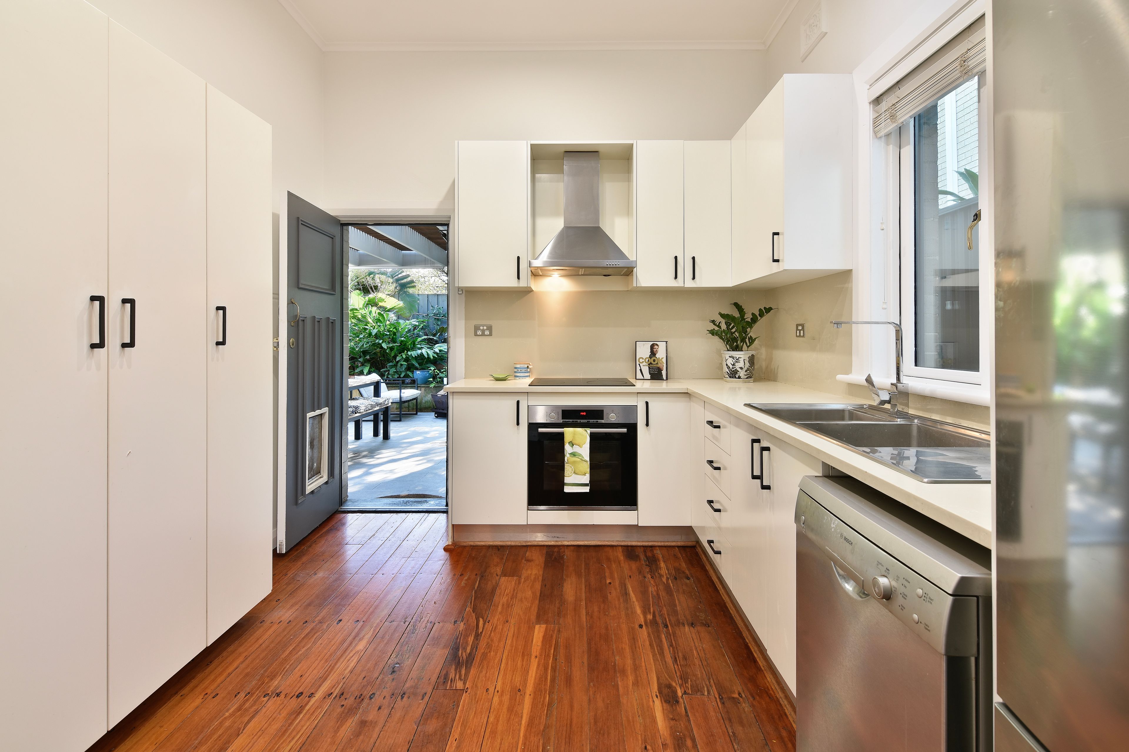 24 Tupper Street — photo 5 of 11