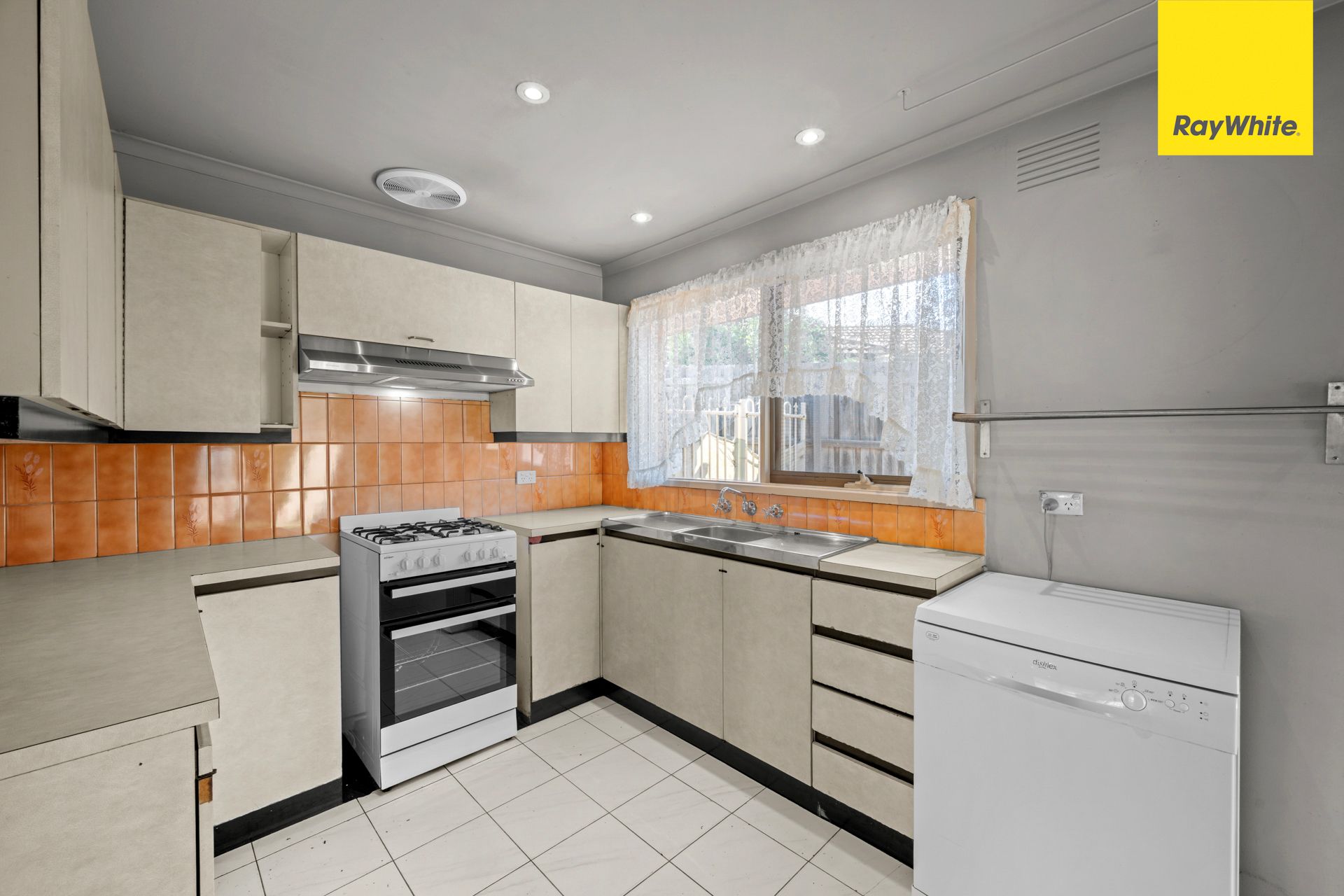 45 Tulloch Avenue — photo 14 of 24