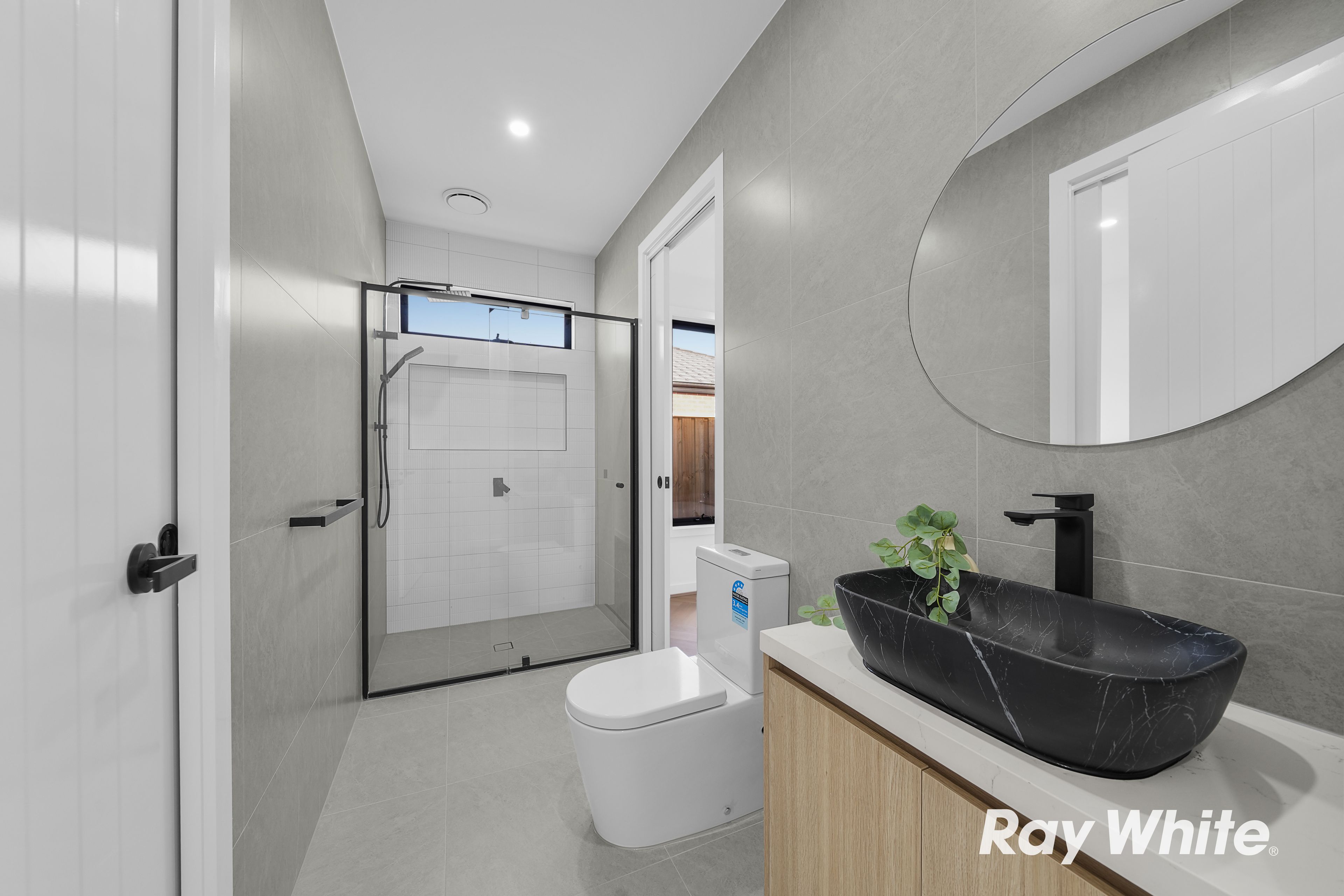 41 Batehaven Crescent — photo 16 of 21