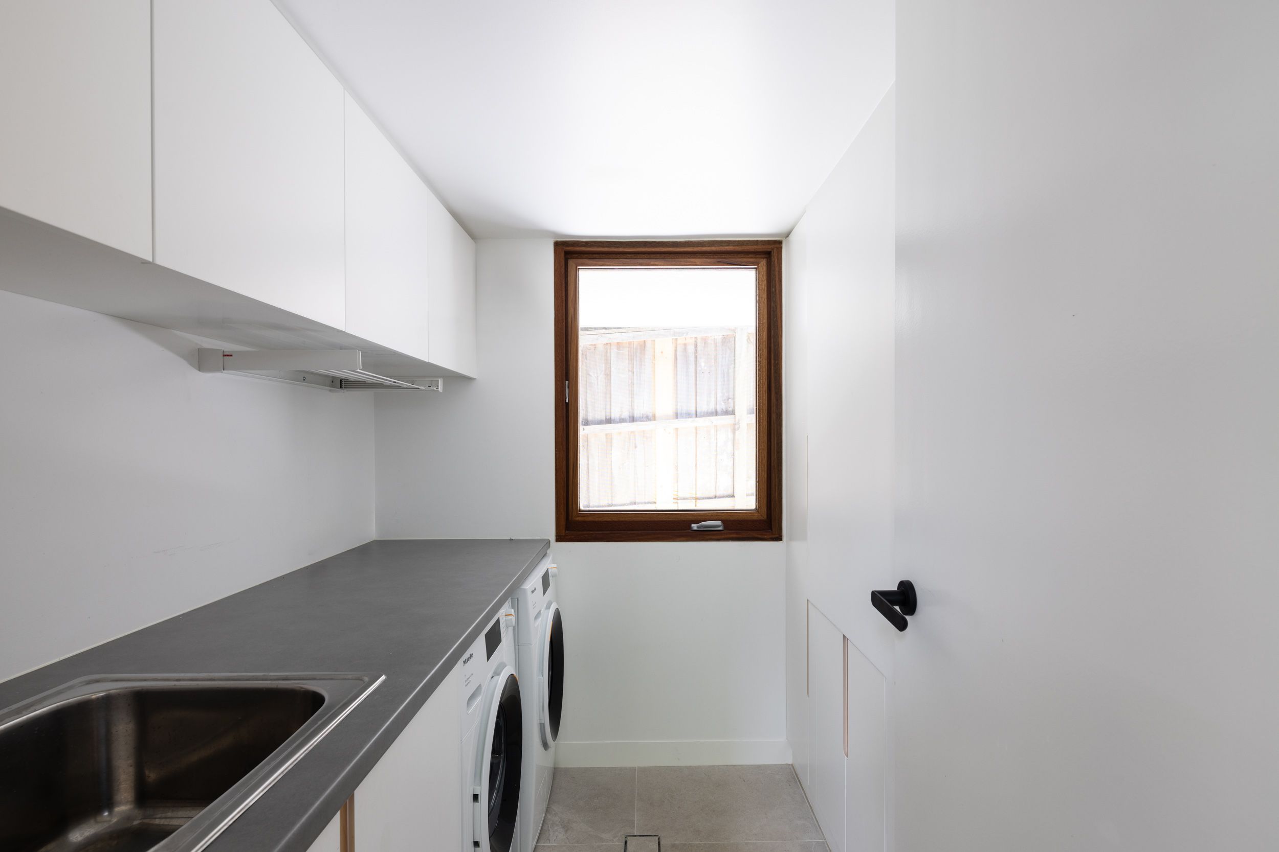 32 Robert Street — photo 14 of 17