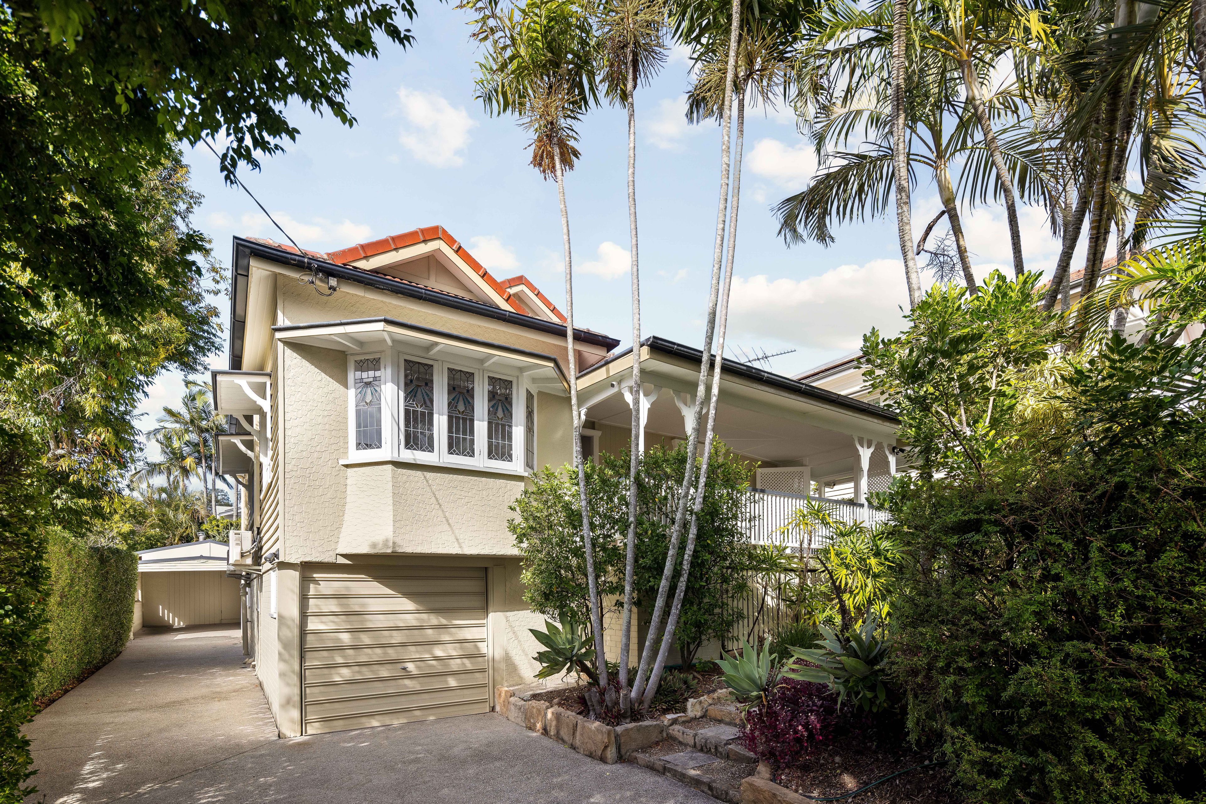 123 Crescent Road, Hamilton, QLD 4007