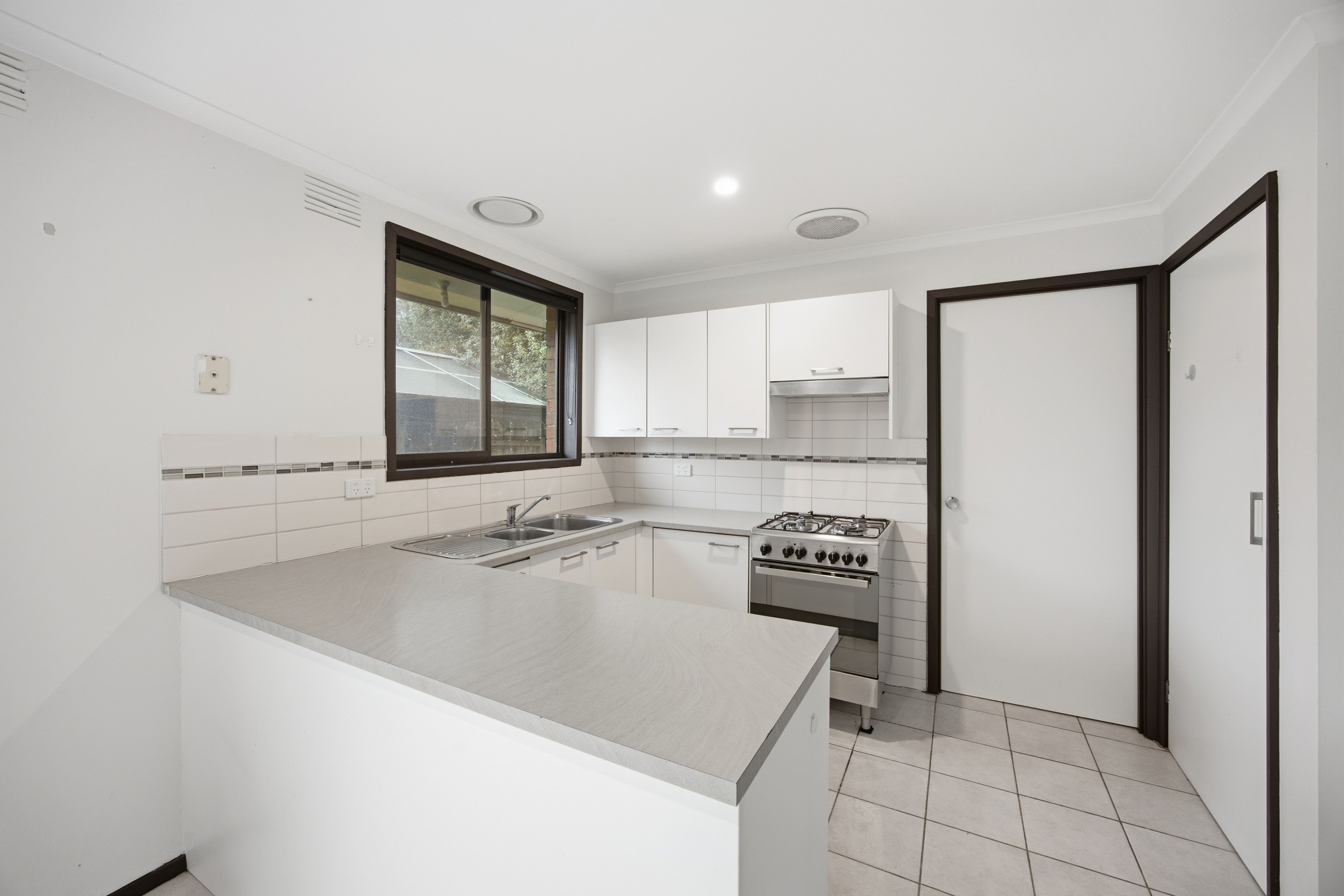 4/269 Canterbury Road — photo 7 of 13