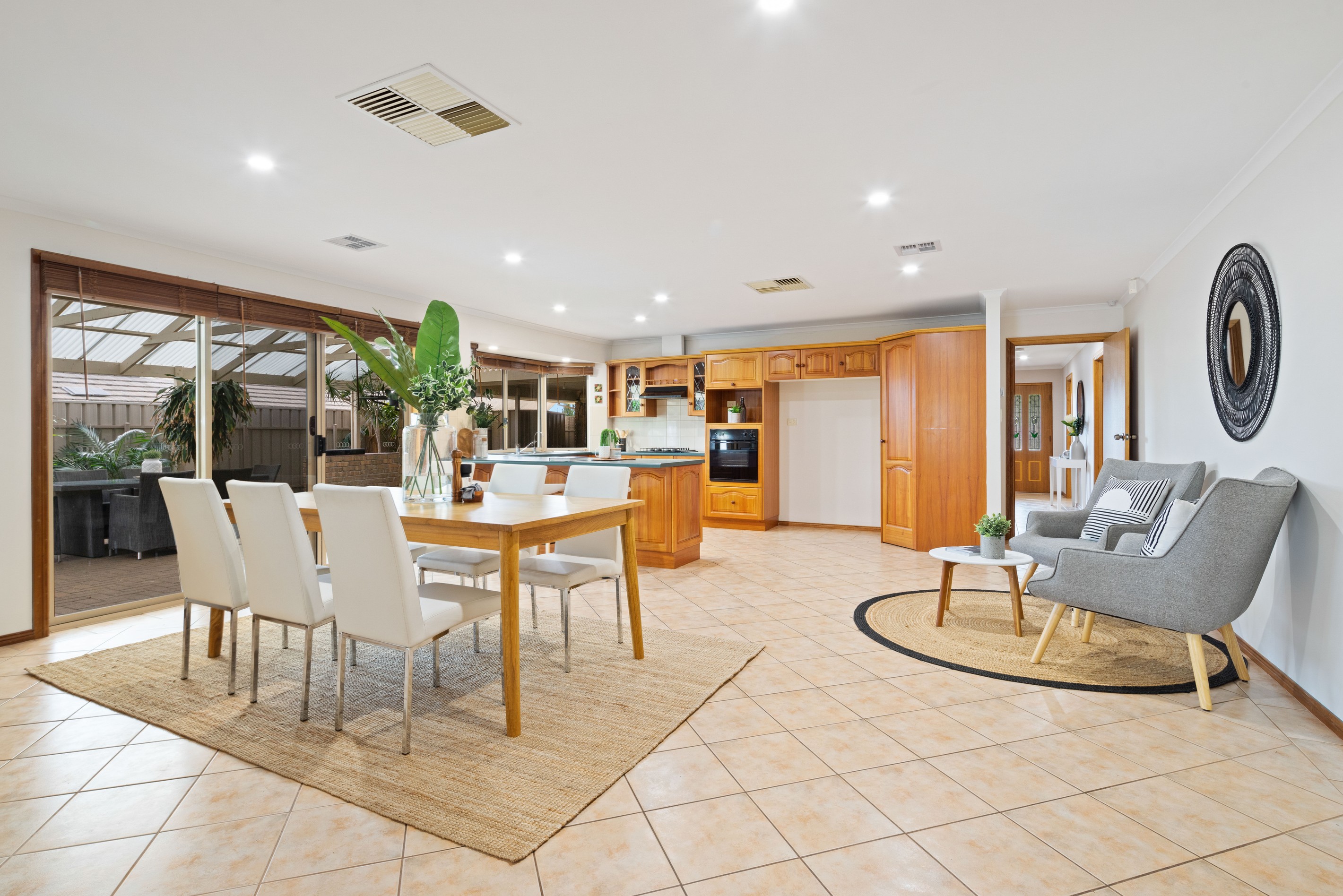 30 Shillabeer Crescent, Woodcroft, SA 5162