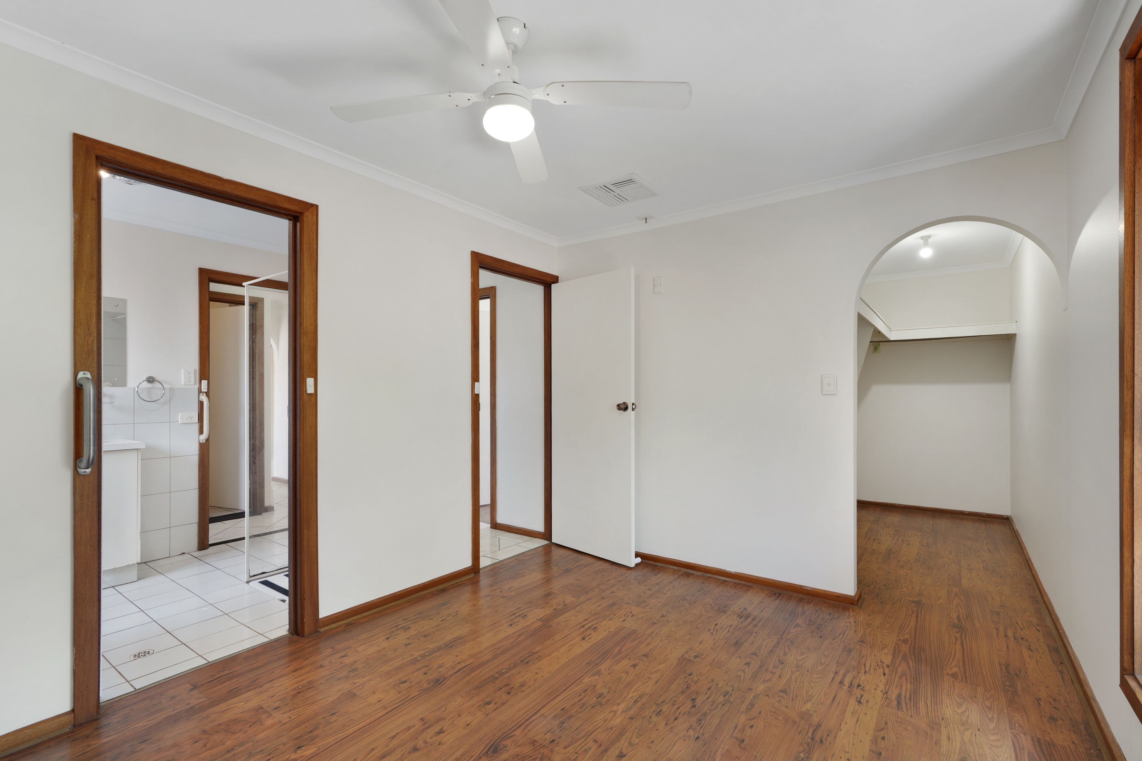 33 Mcvann Avenue — photo 8 of 14