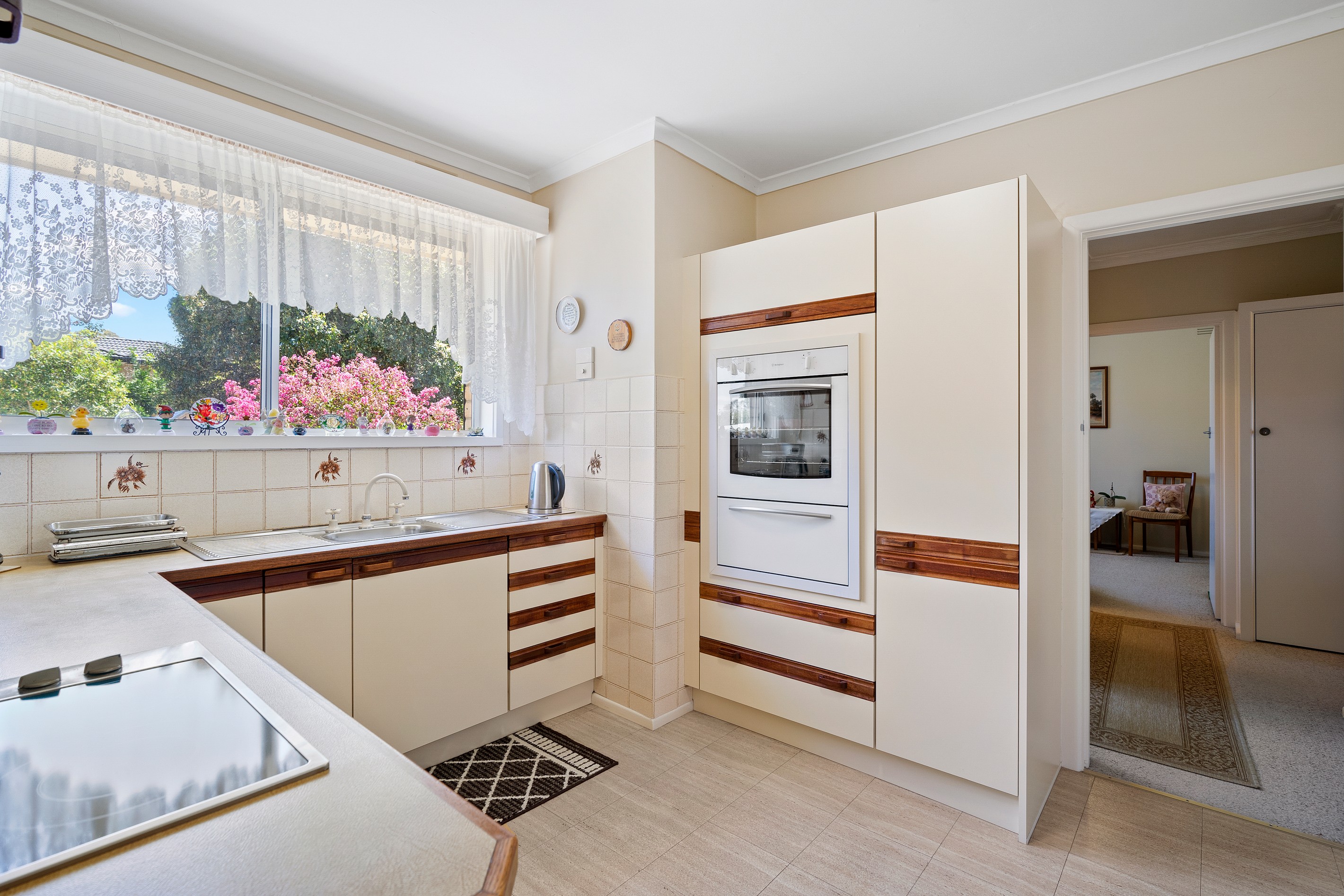 13 Oaklands Avenue, Ferntree Gully, VIC 3156