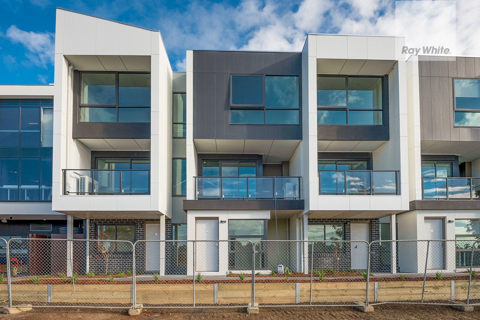 8/70 Hazel Glen Drive, Doreen, VIC 3754