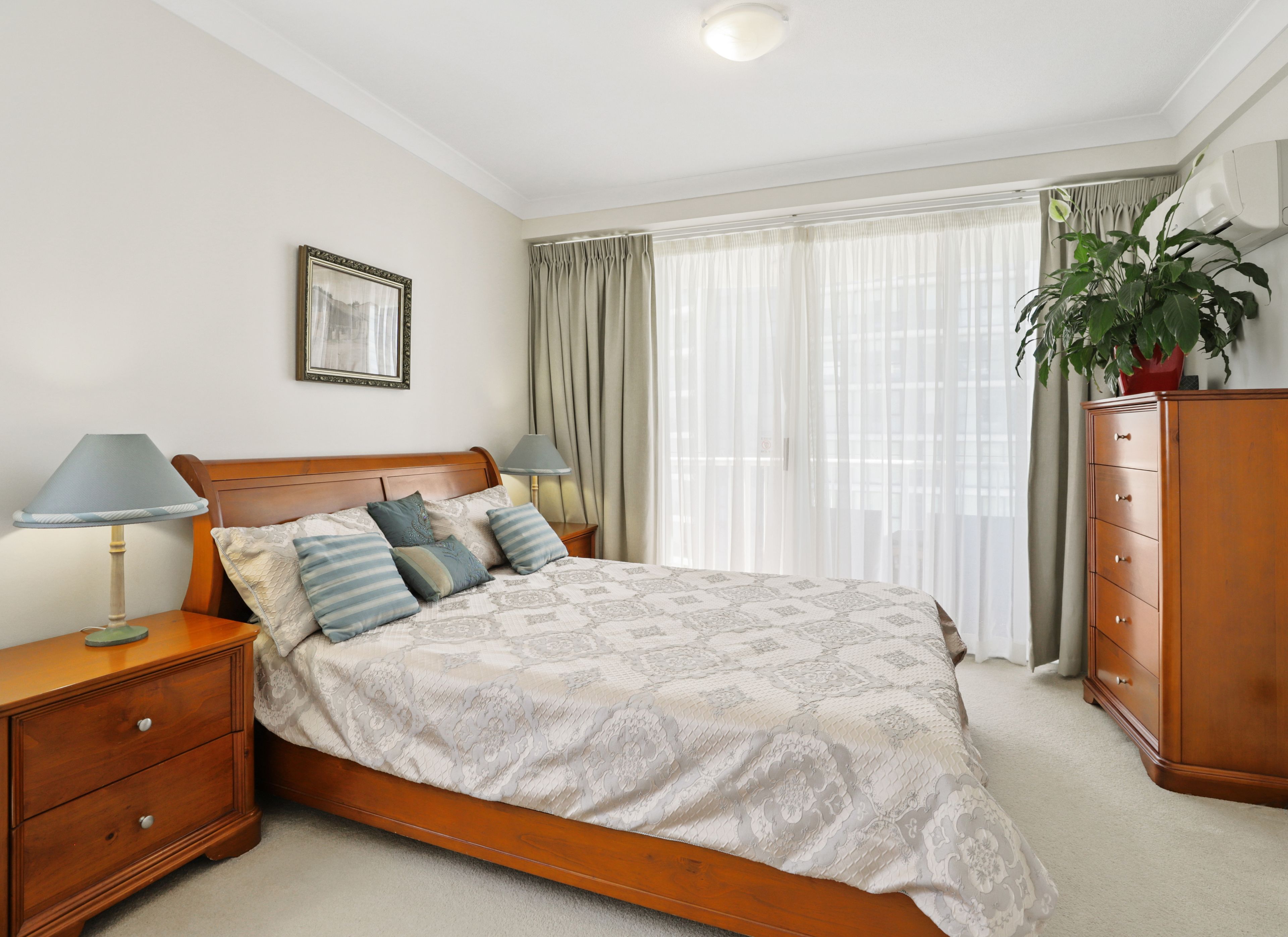 2121/2633 Gold Coast Highway, Broadbeach, QLD 4218