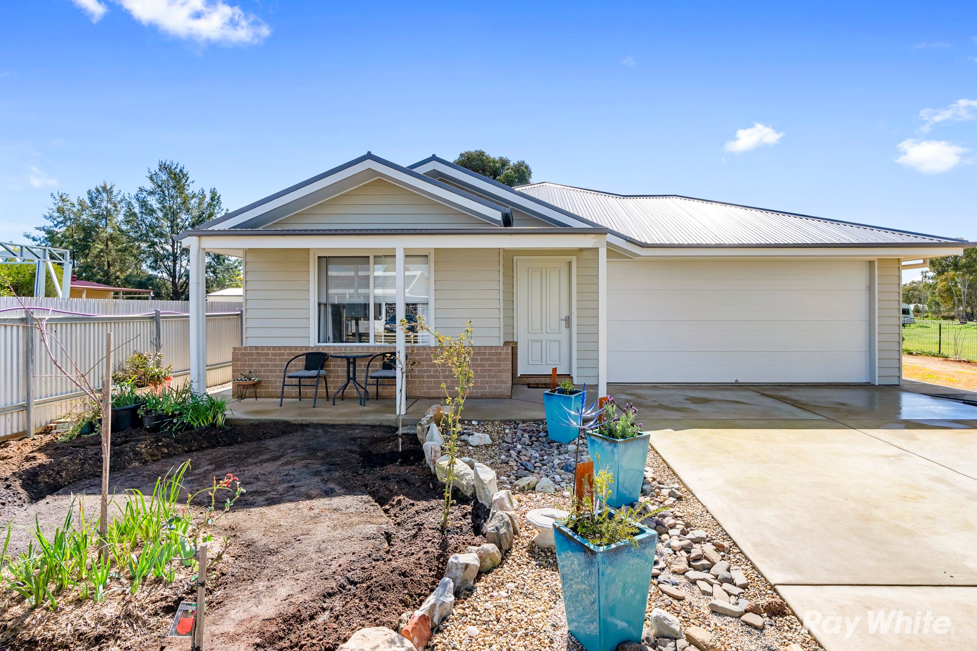 10 William Street — photo from Ray White Junee