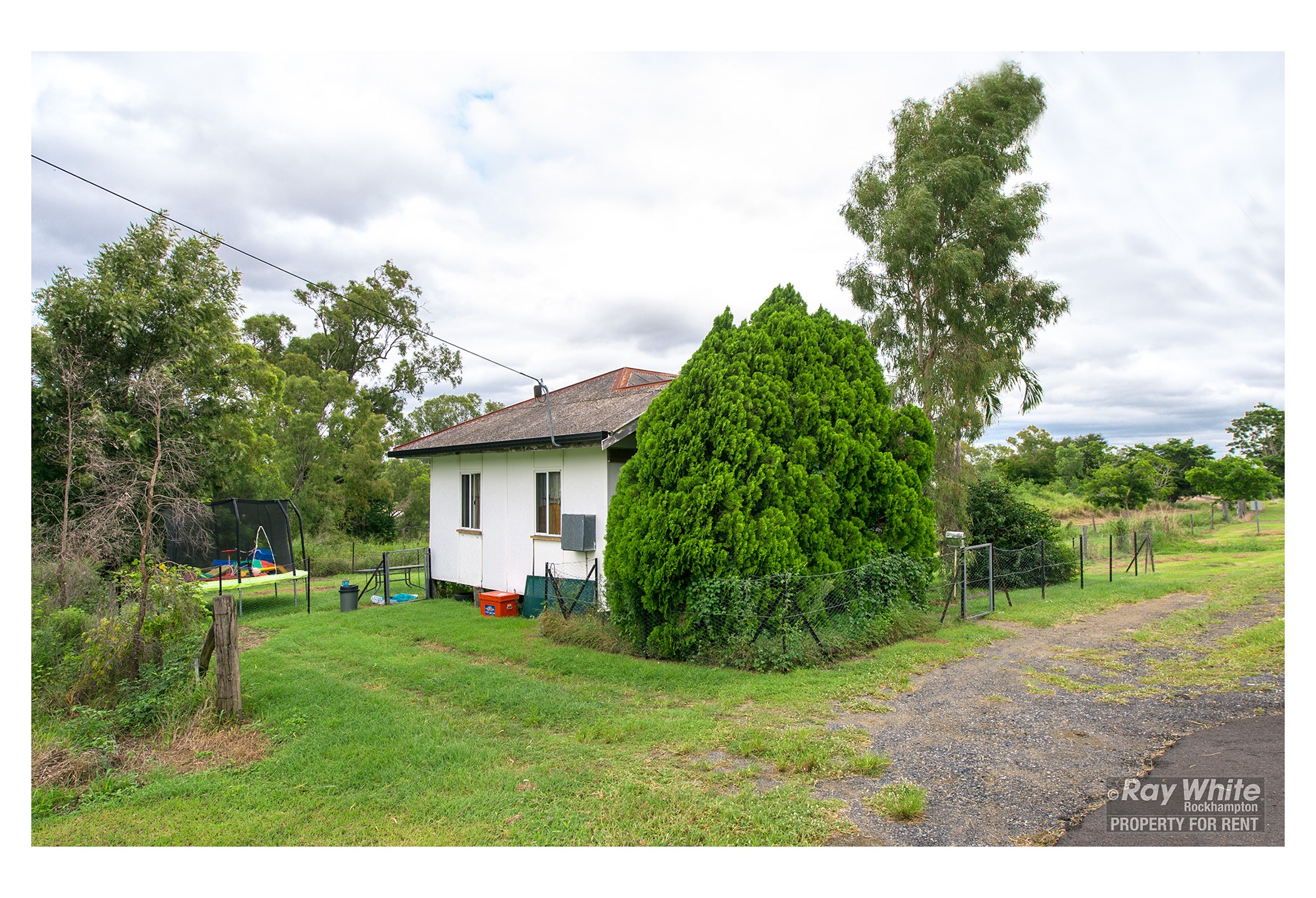 392 Lakes Creek Road, Koongal, QLD 4701