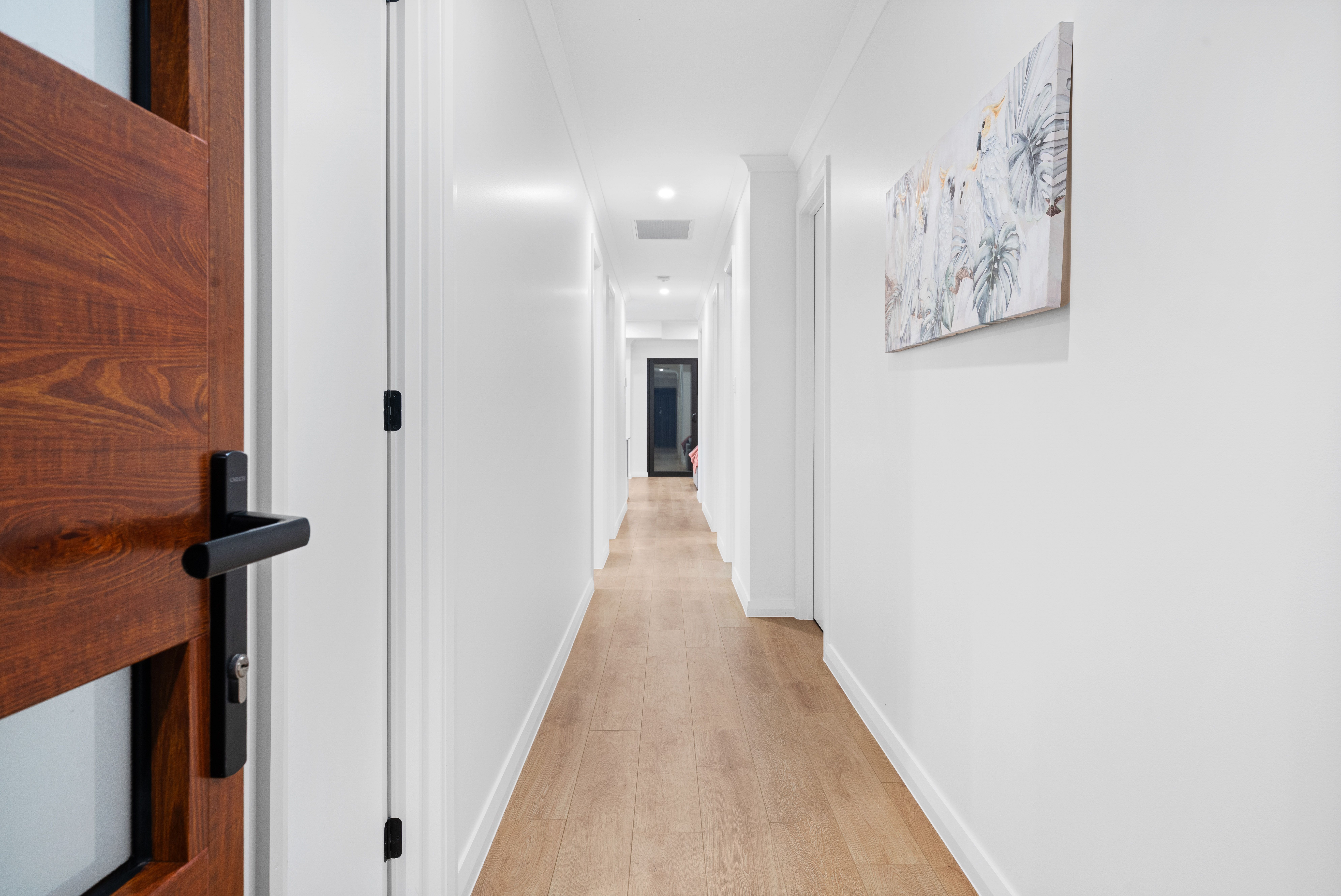 29 Guildford Street — photo 3 of 27