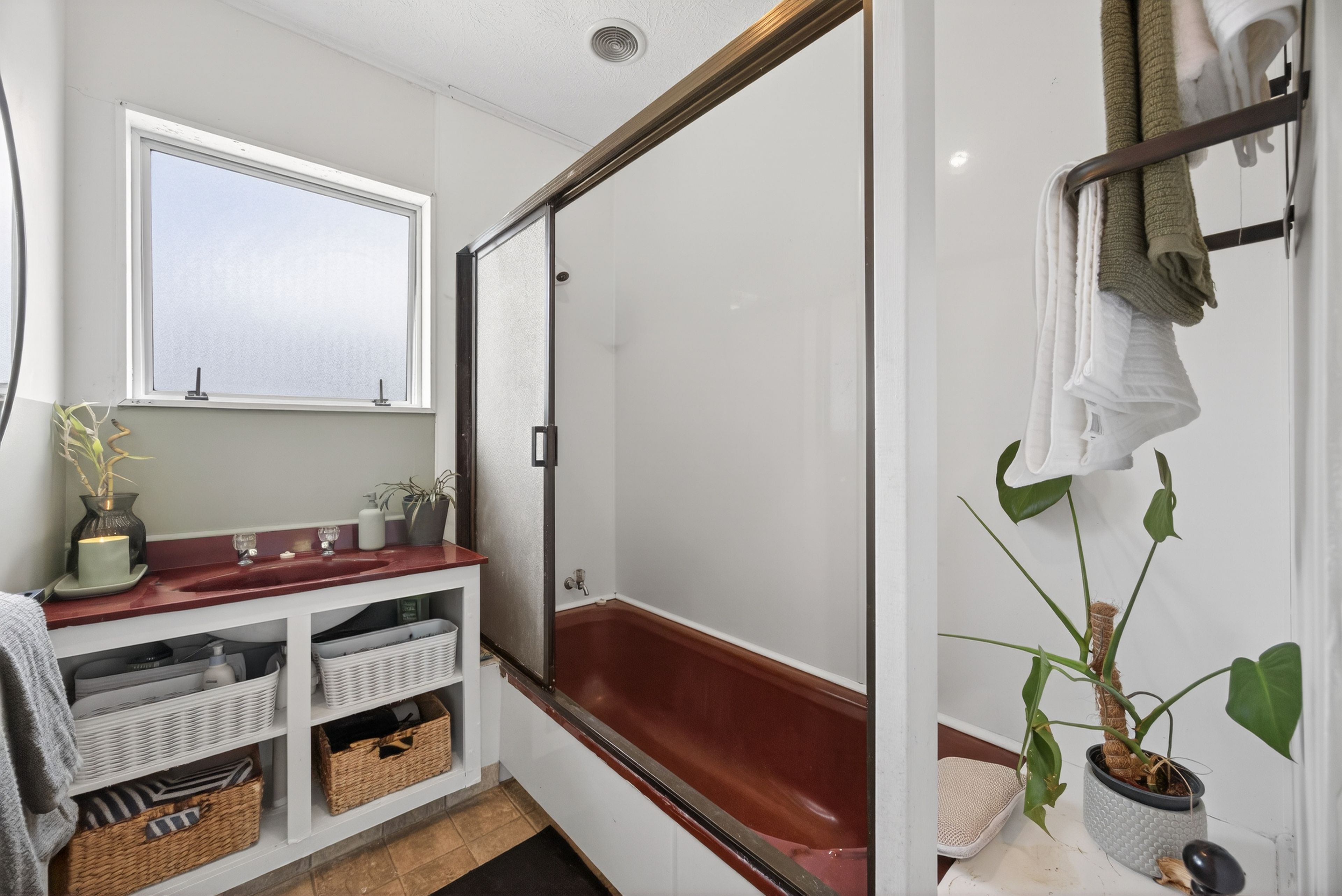 2/32A Helena Street, Massey, Waitakere City