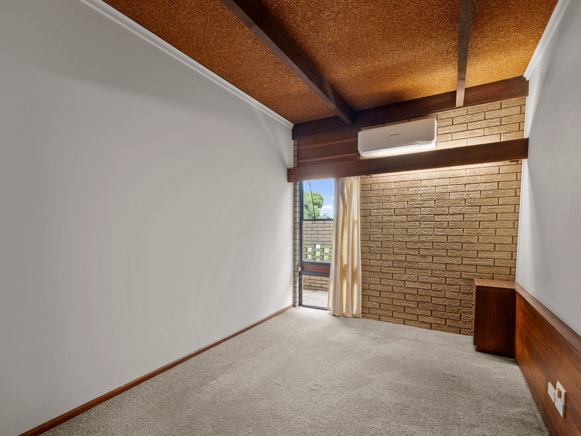 25 Helms Court — photo 9 of 14