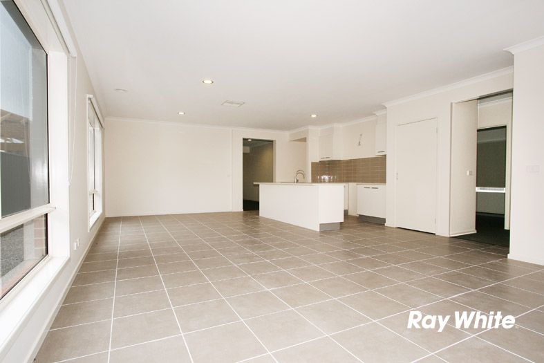 14 Aspera Place, Cranbourne North, VIC 3977