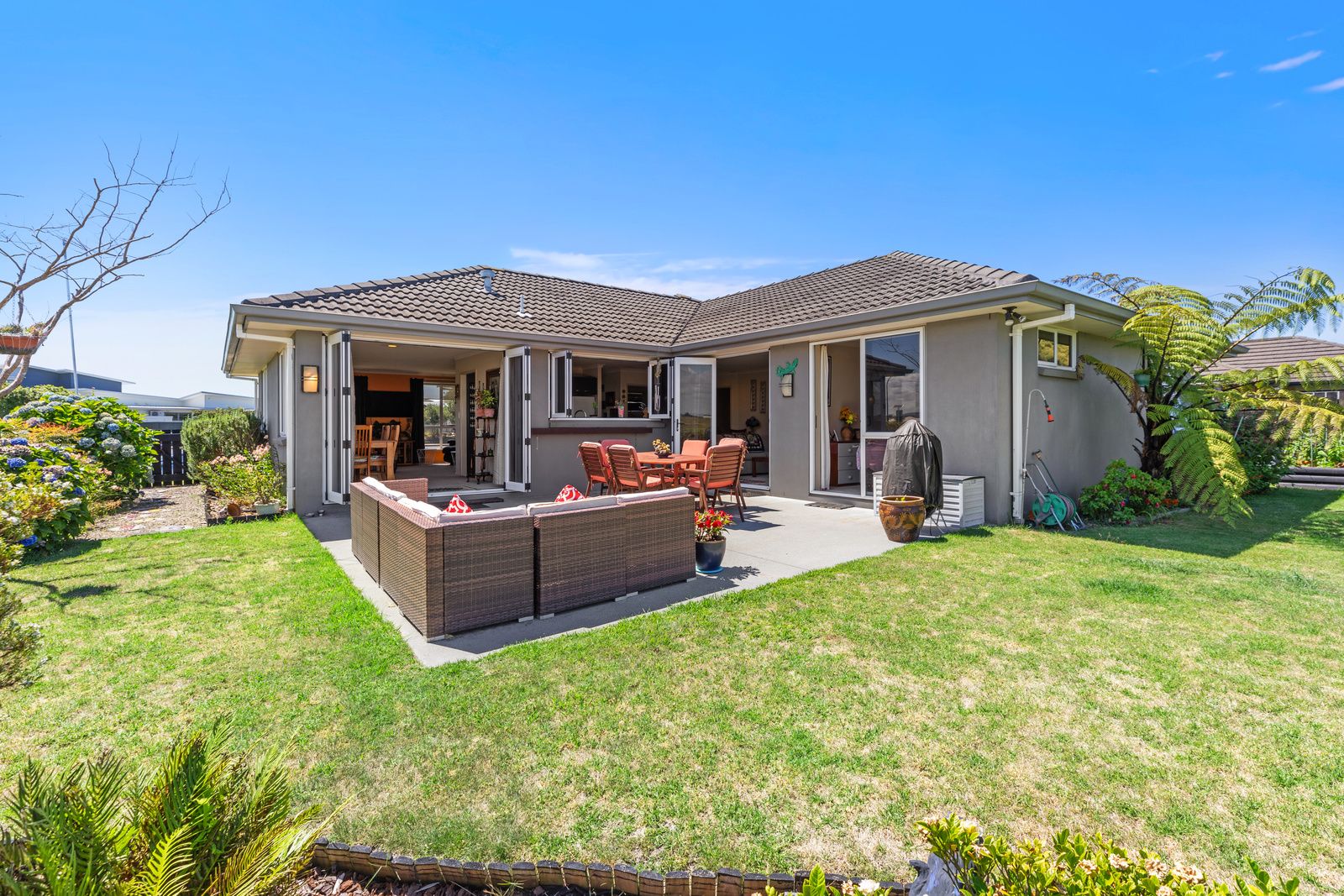 39 Golden Sands Drive, Papamoa Beach, Tauranga City 3118 Sold House