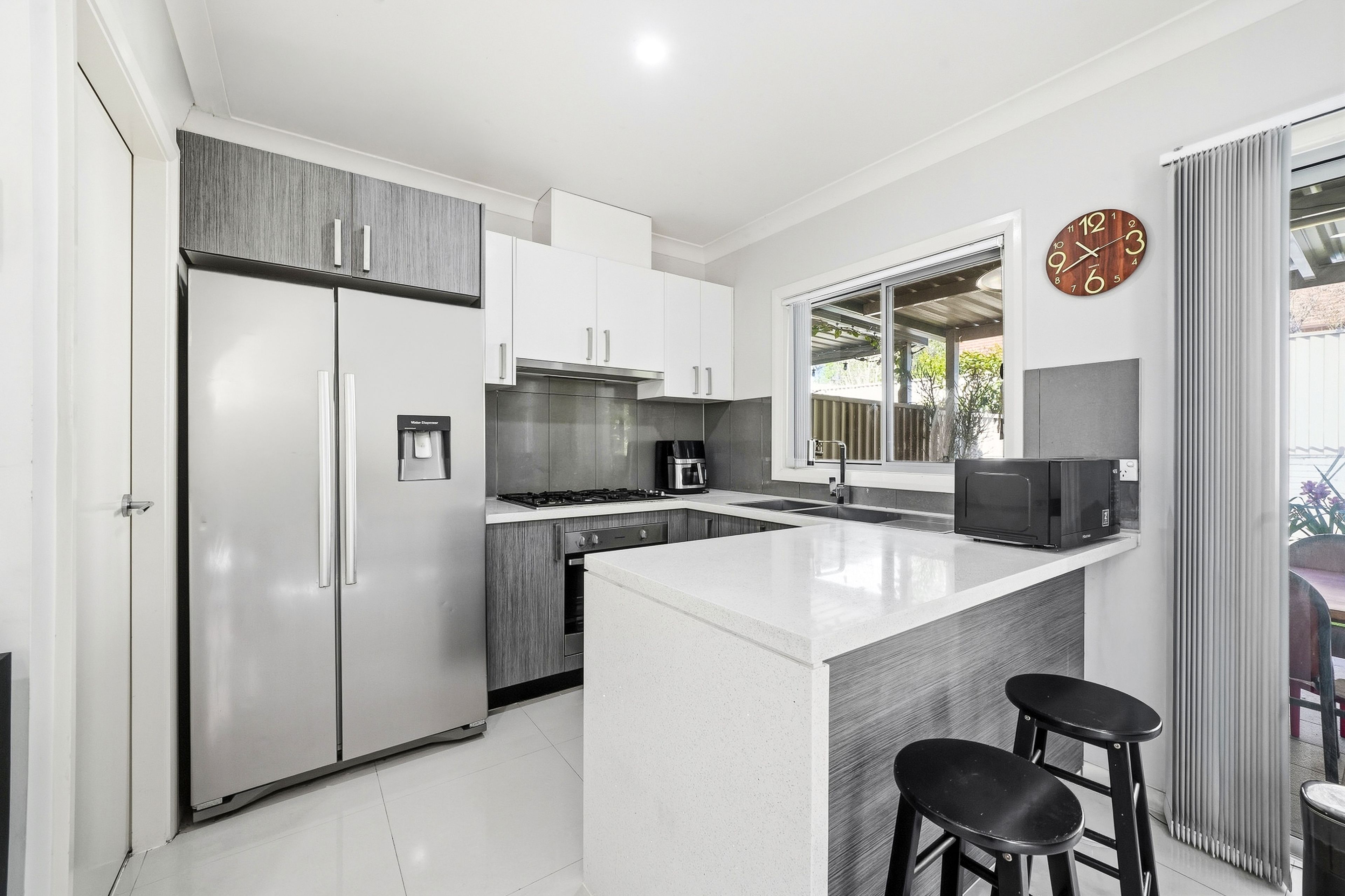 24A Adelaide Street — photo 4 of 17