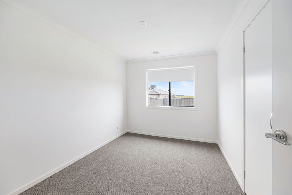 26 Gibson Street — photo 4 of 8
