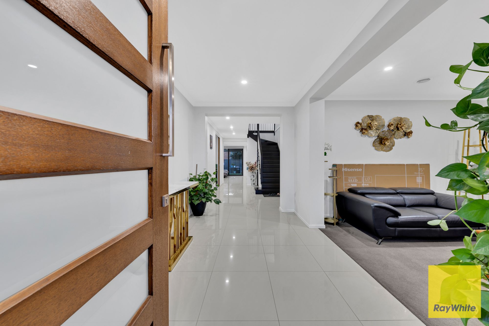 32 Samsara Avenue — photo 2 of 29