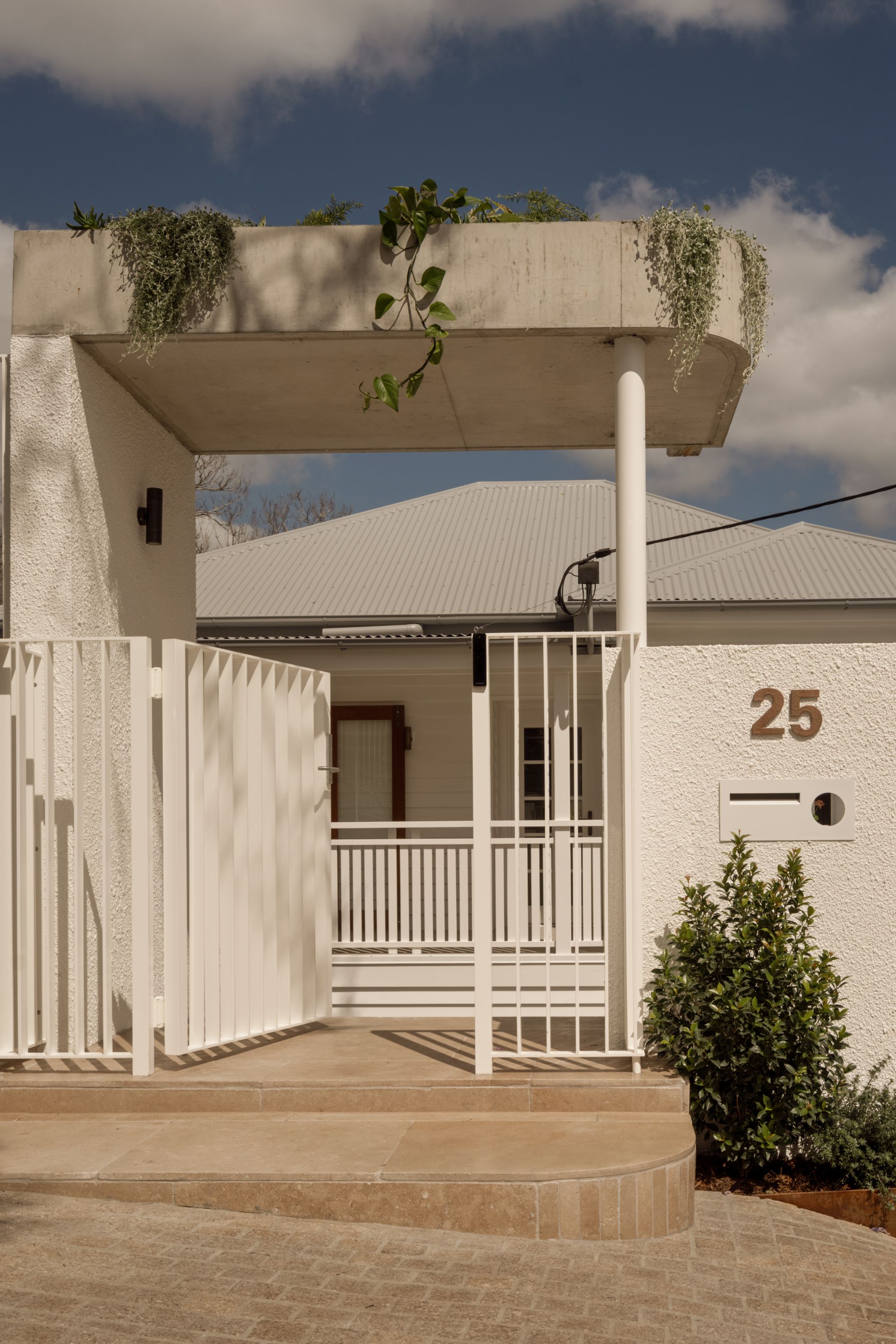 25 Osman Street, Bardon, QLD 4065