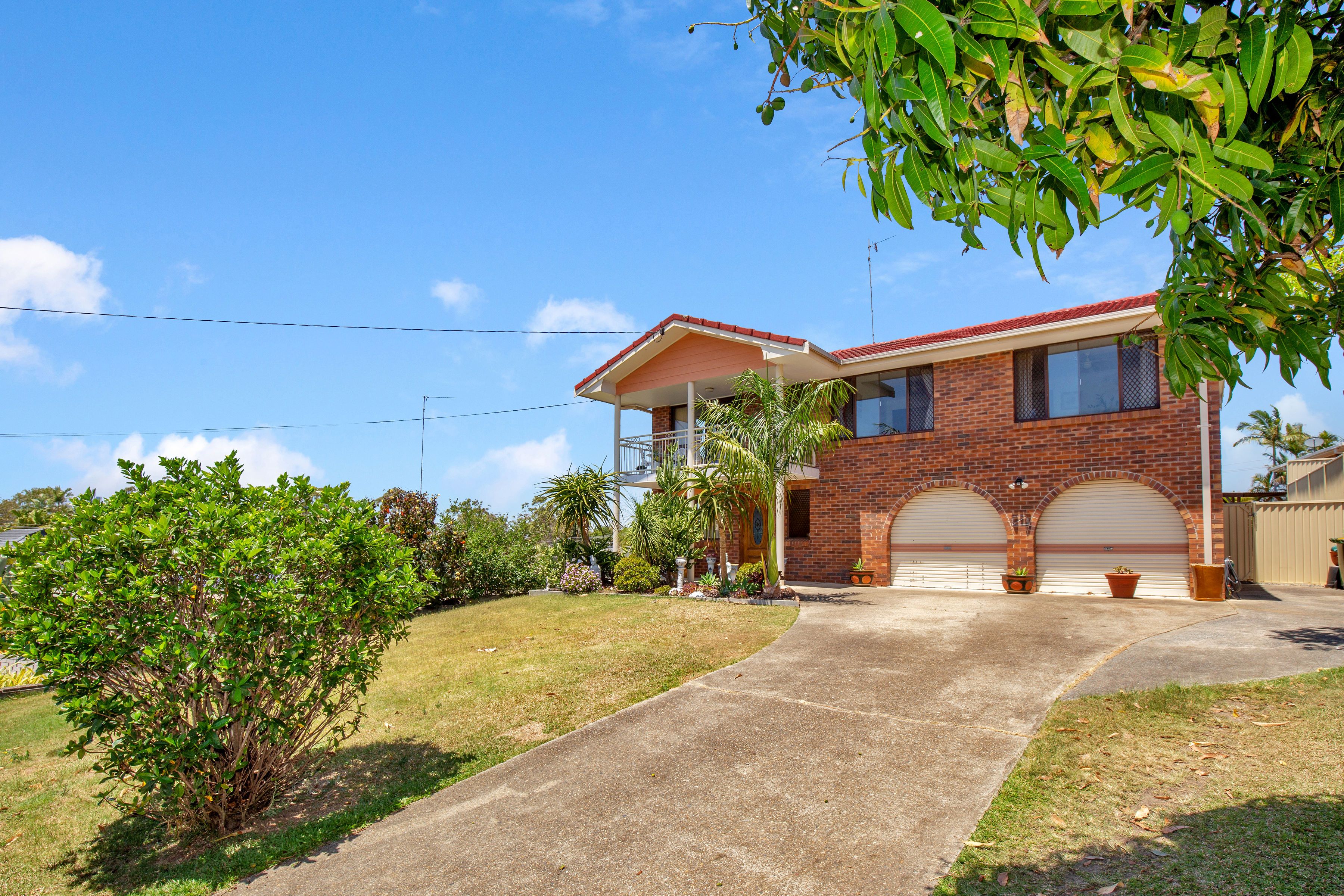 4 Mungo Place, Southport, QLD 4215