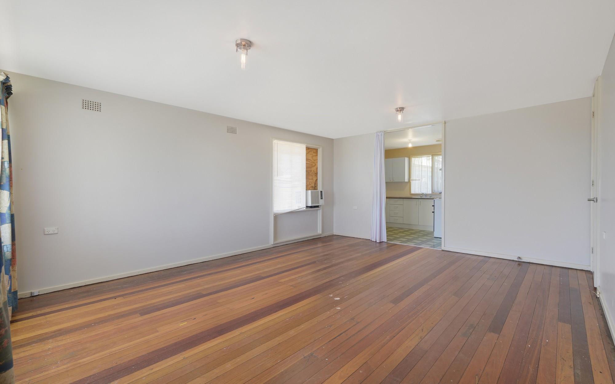 22 Merino Crescent, Airds, NSW 2560