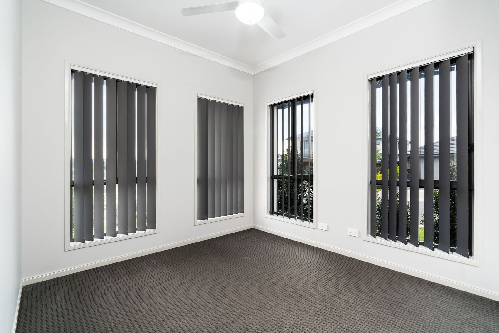 24 Bilson Road, Spring Farm, NSW 2570