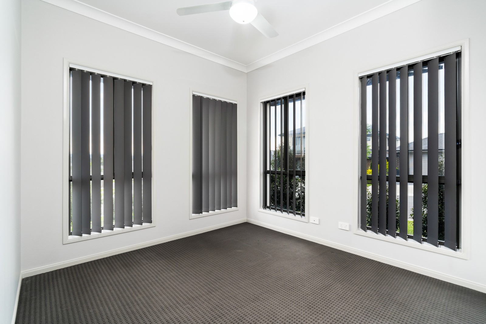 24 Bilson Road, Spring Farm, NSW 2570