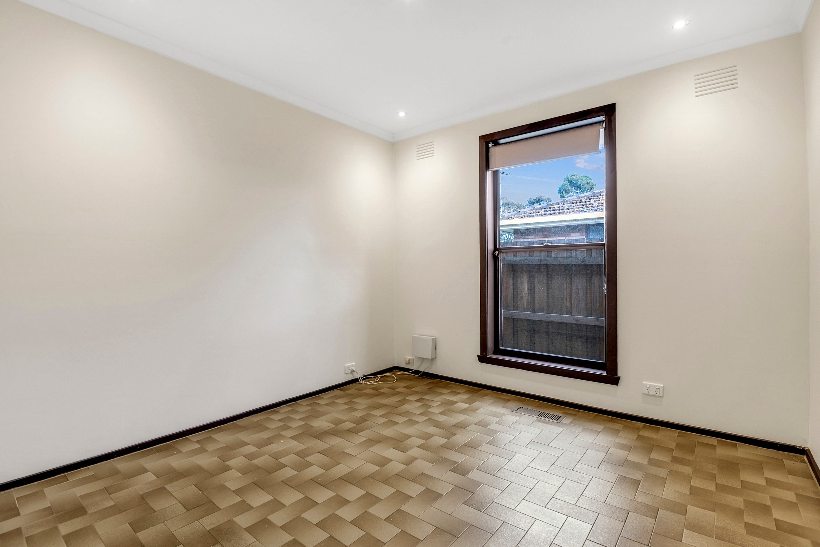 9 Coventry Crescent, Mill Park, VIC 3082