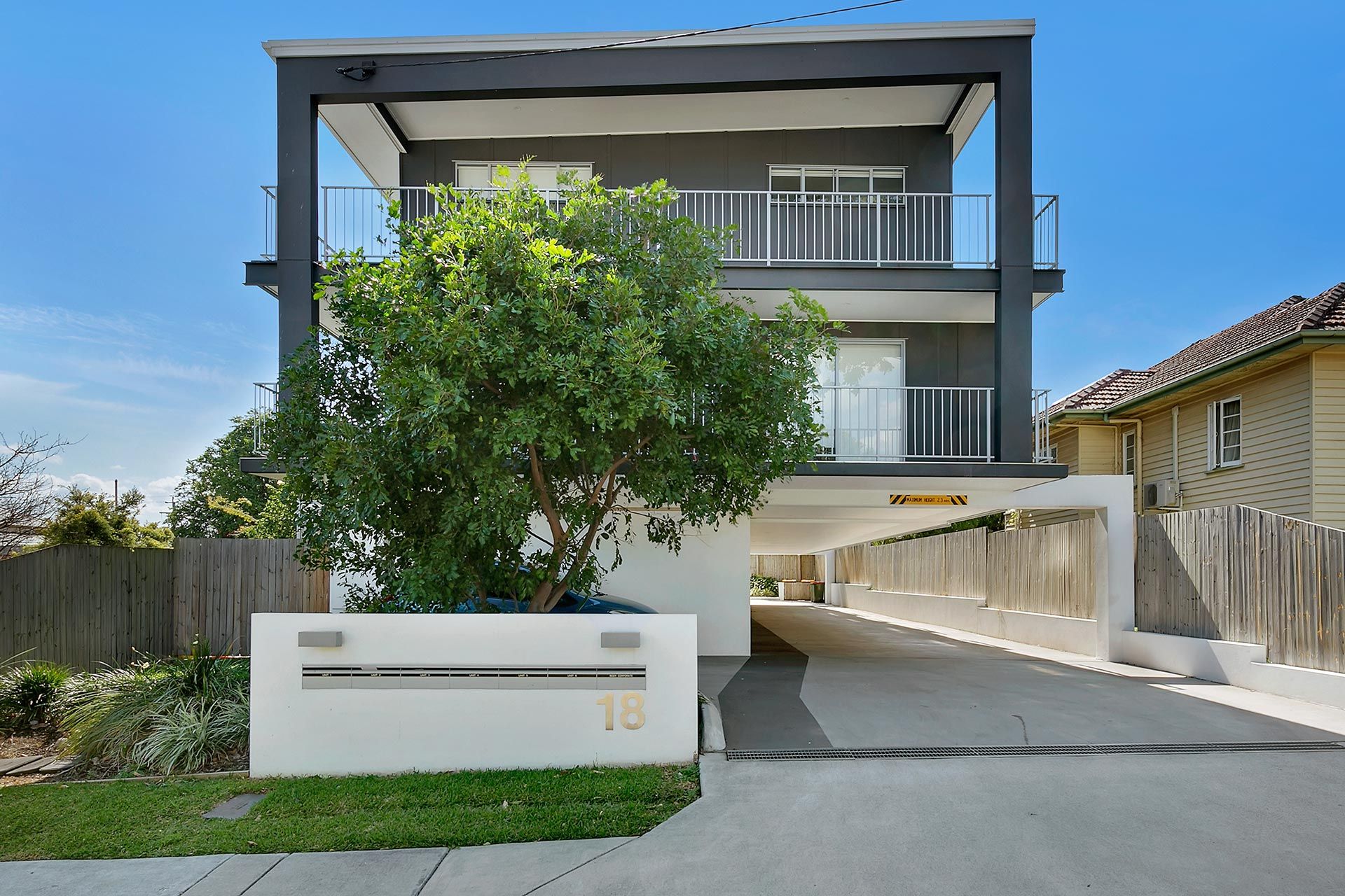 18 Hansen Street, Moorooka QLD 4105