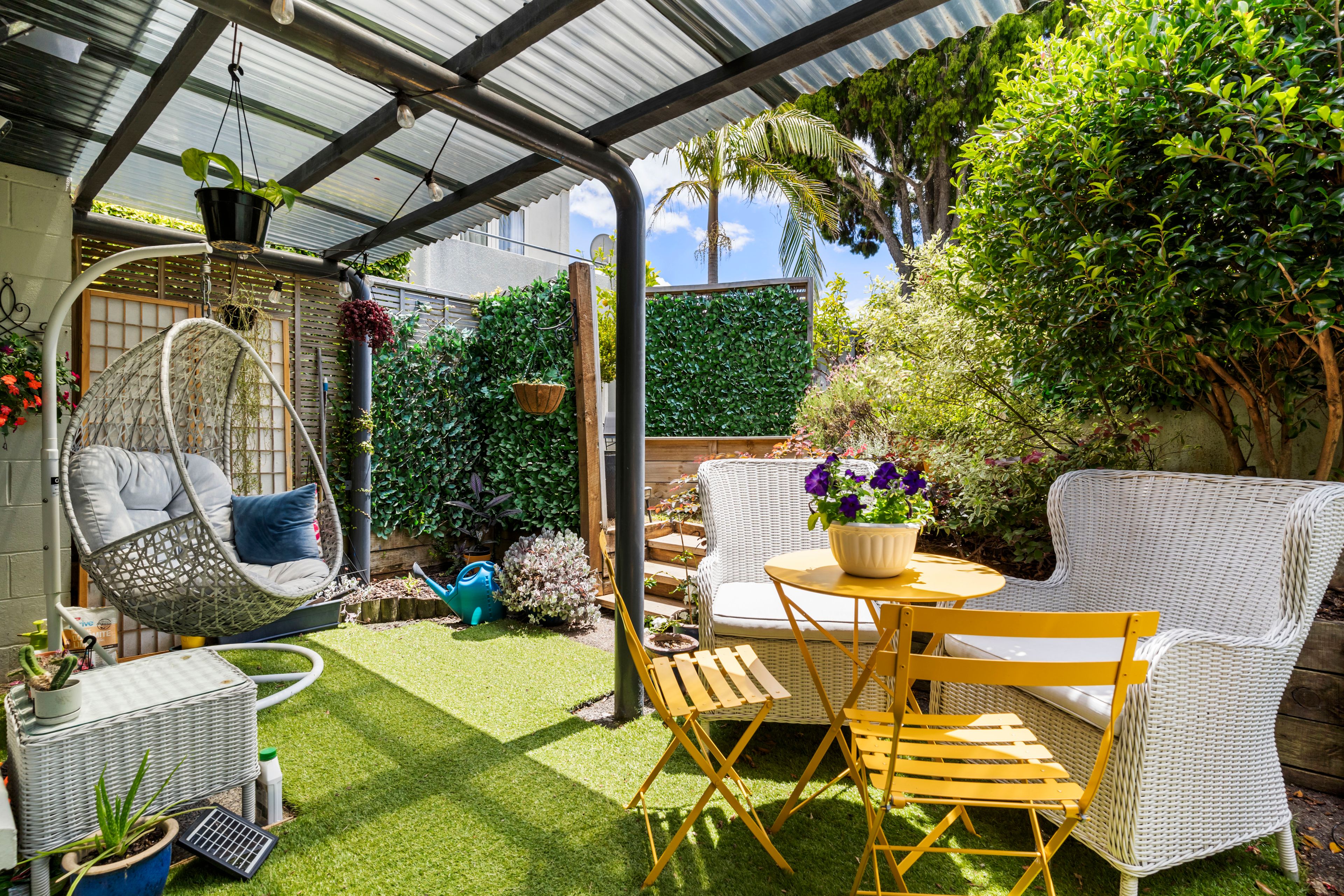 7/18 Parr Terrace, Castor Bay, North Shore City