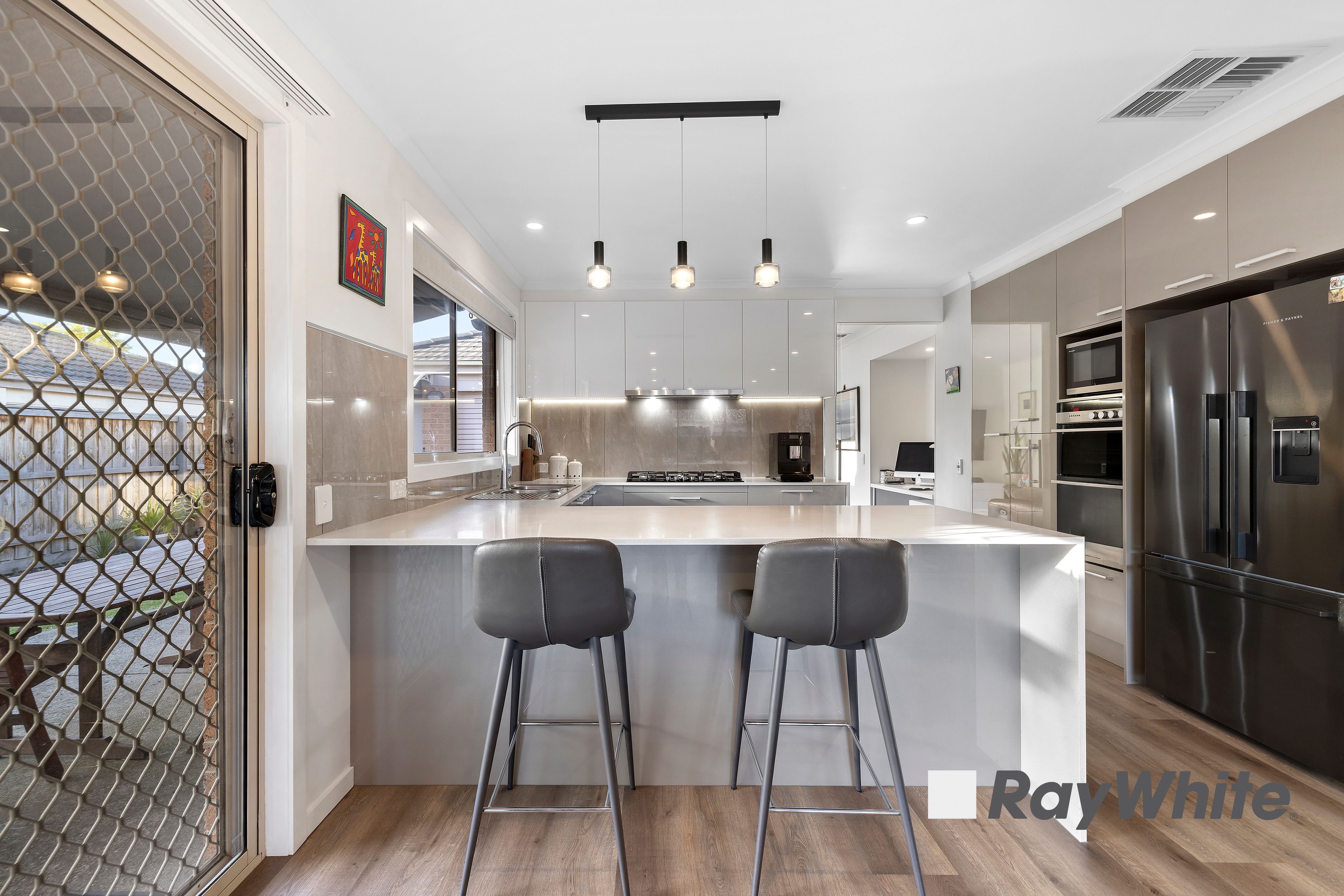 21 Lansbury Drive, Narre Warren South, VIC 3805