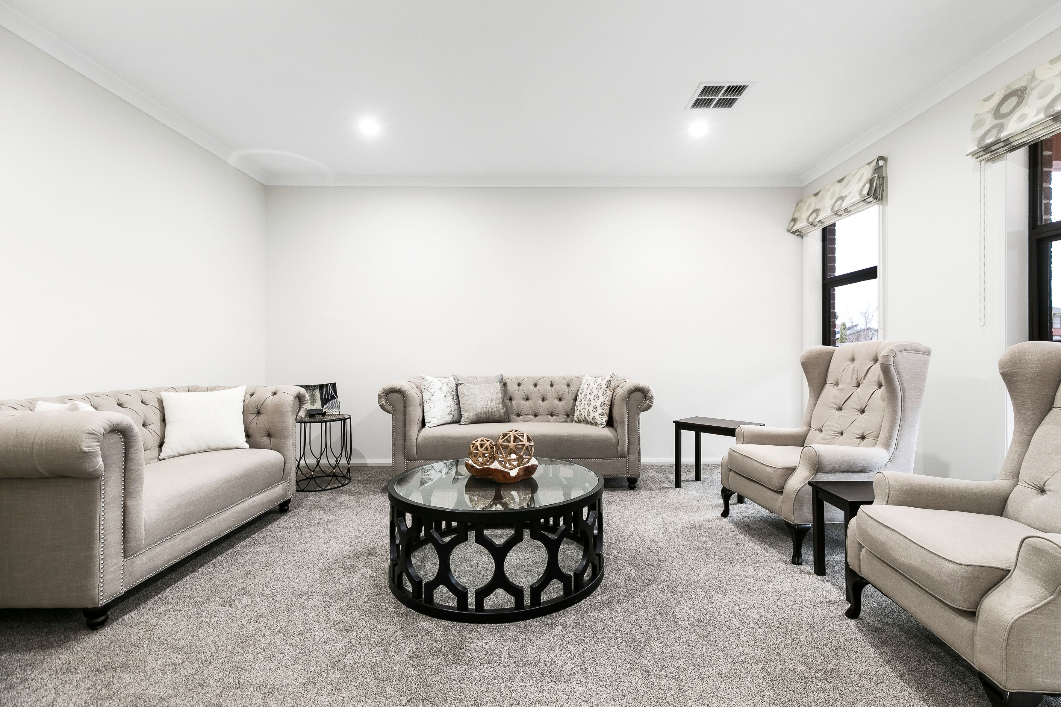 27 Parish Court — photo 4 of 16