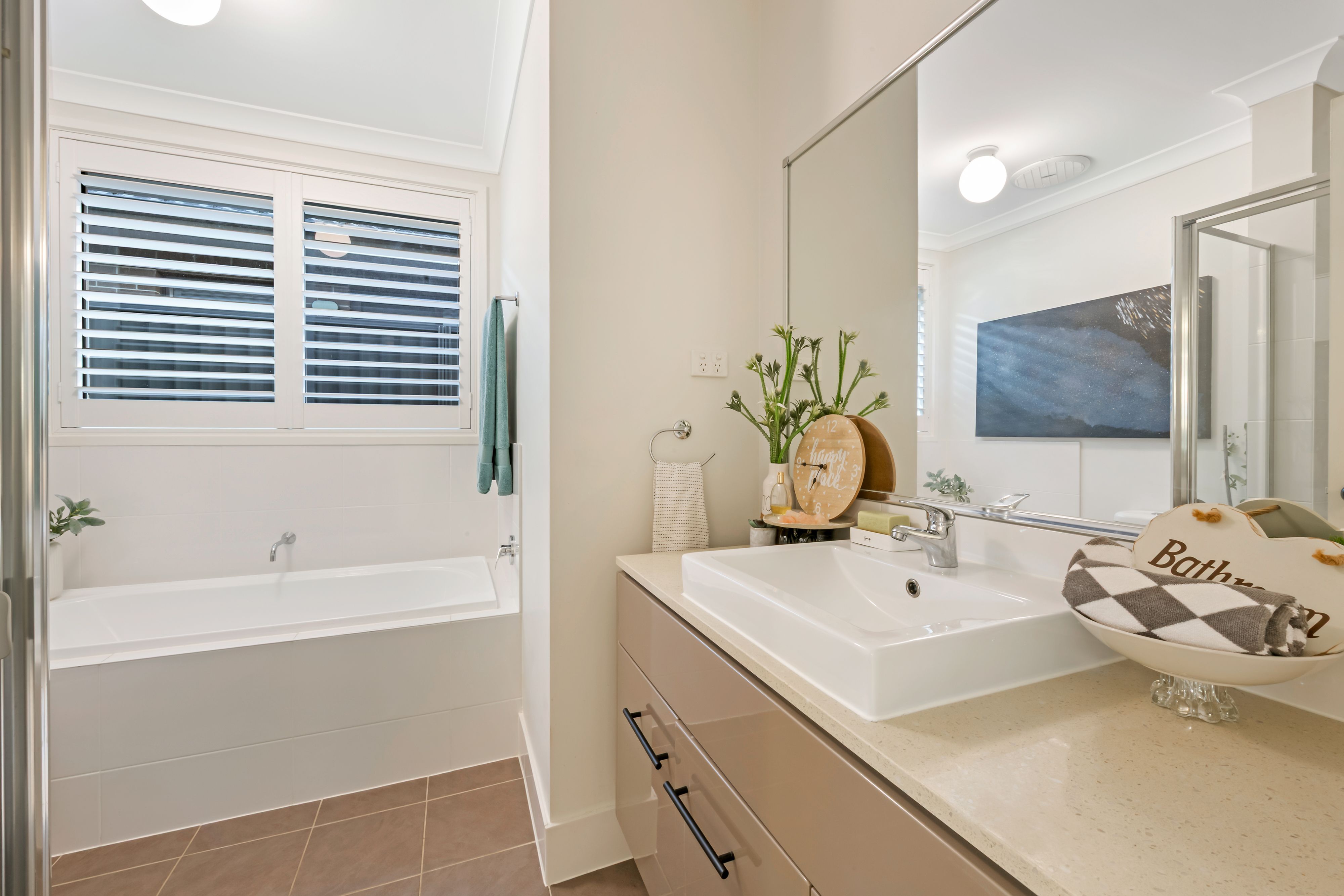 30 Taya Street — photo 8 of 15