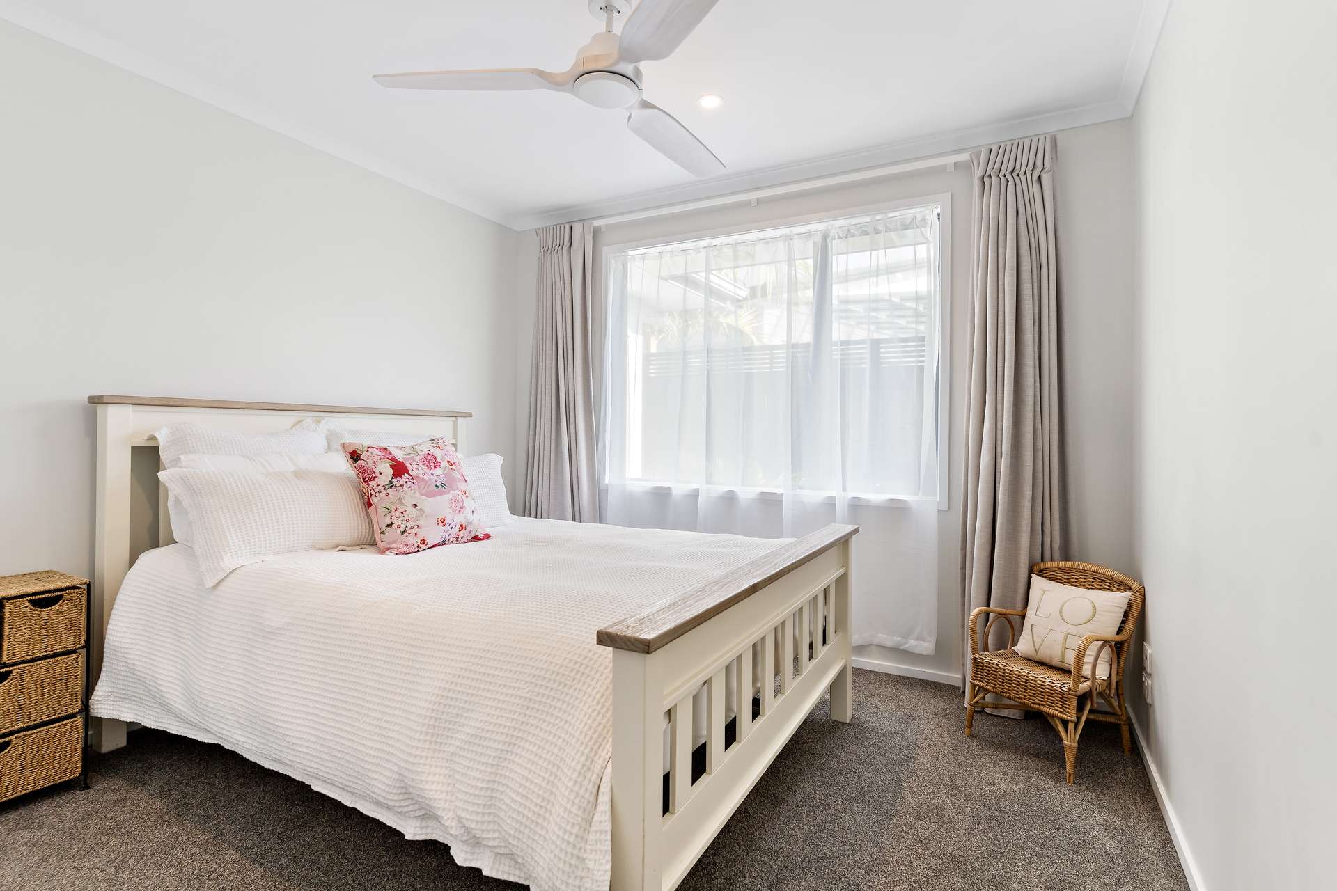 6 Davey Crescent photo 19