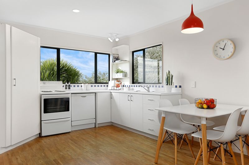 2/16 Strong Street, St Johns, Auckland City