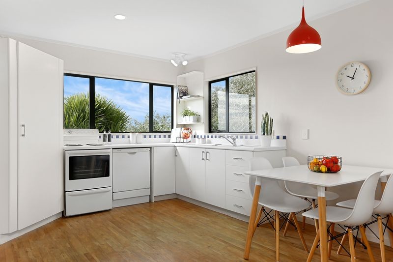 2/16 Strong Street, St Johns, Auckland City