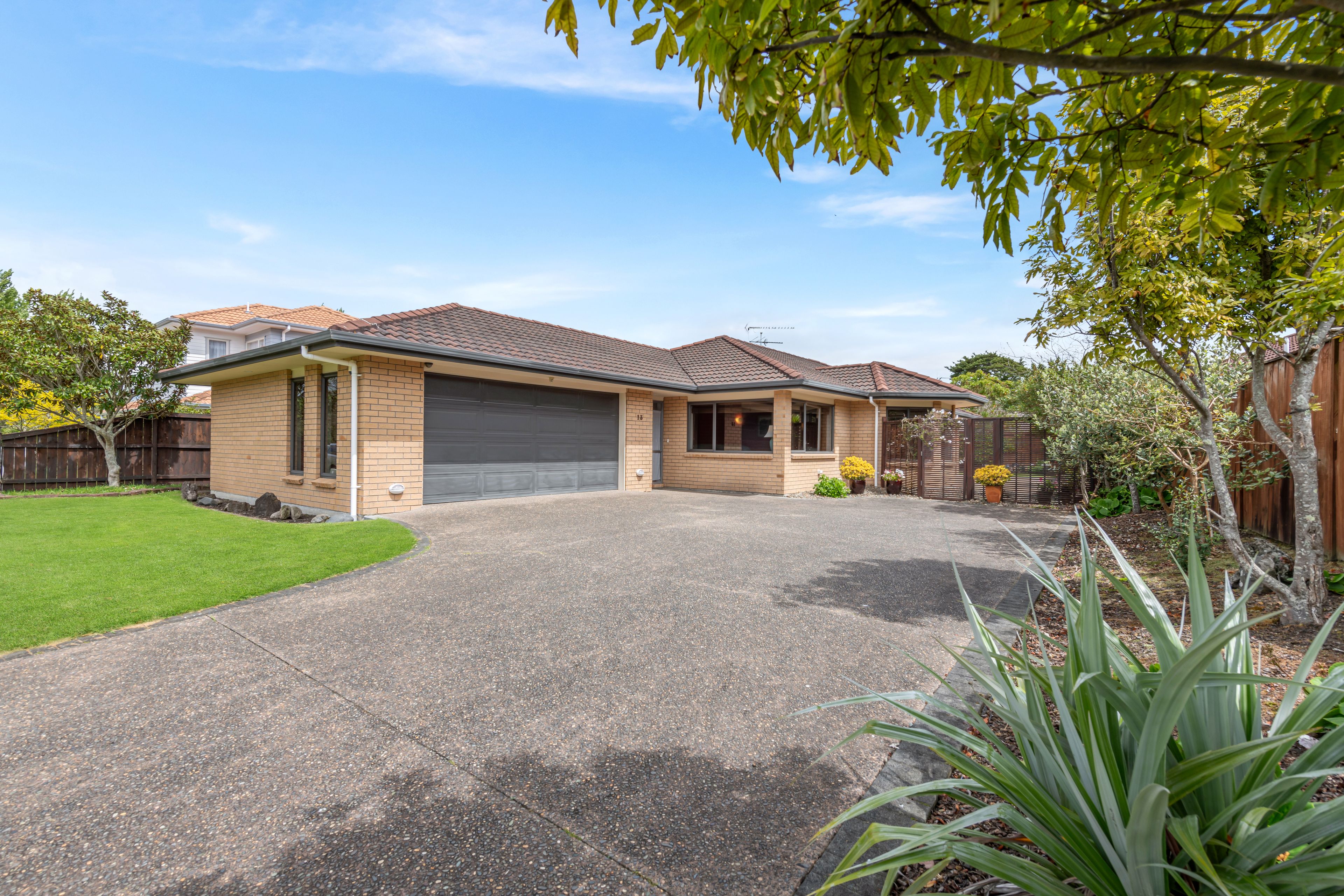 13 Duntrune Road, Dannemora, Manukau City