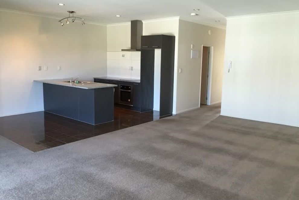 C21/132 Stancombe Road, Flat Bush, Manukau City