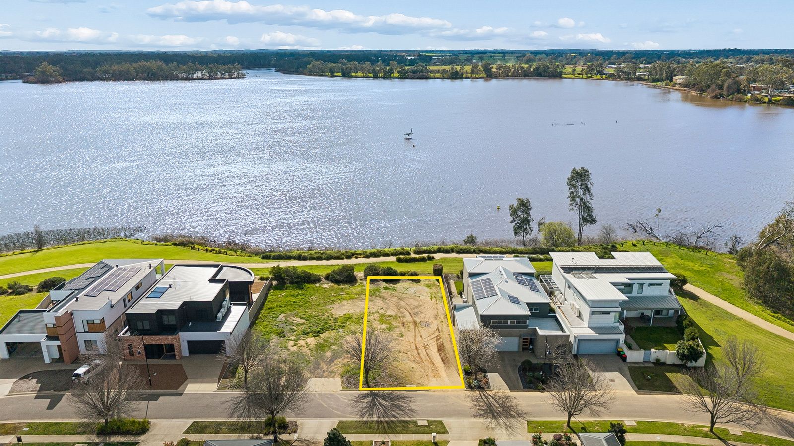 6 Lakeside Drive — photo from Ray White Nagambie