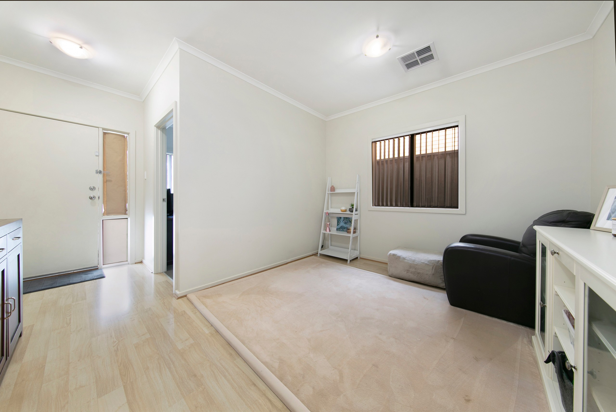 10 Leonard Avenue, Evanston South, SA 5116