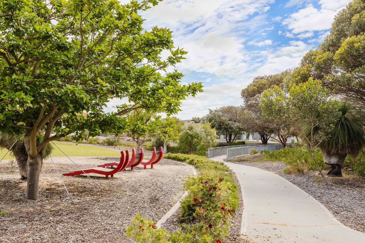 55 Mebbin Grove, Yanchep, WA 6035