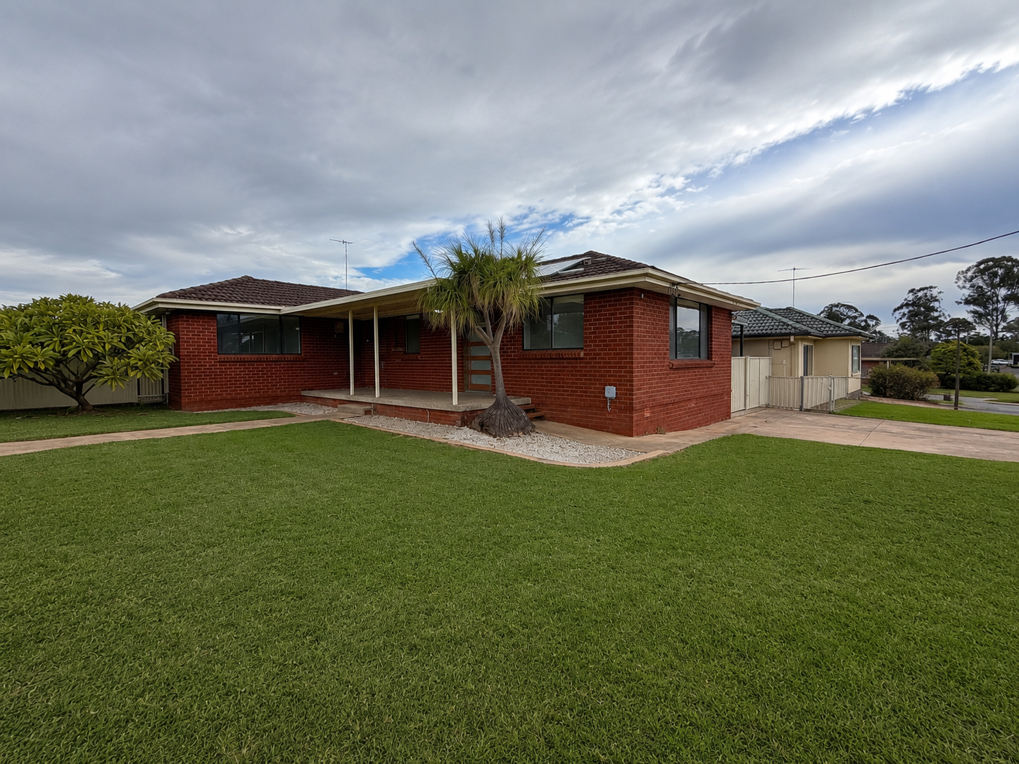 14 Besley Street, Cambridge Park, NSW